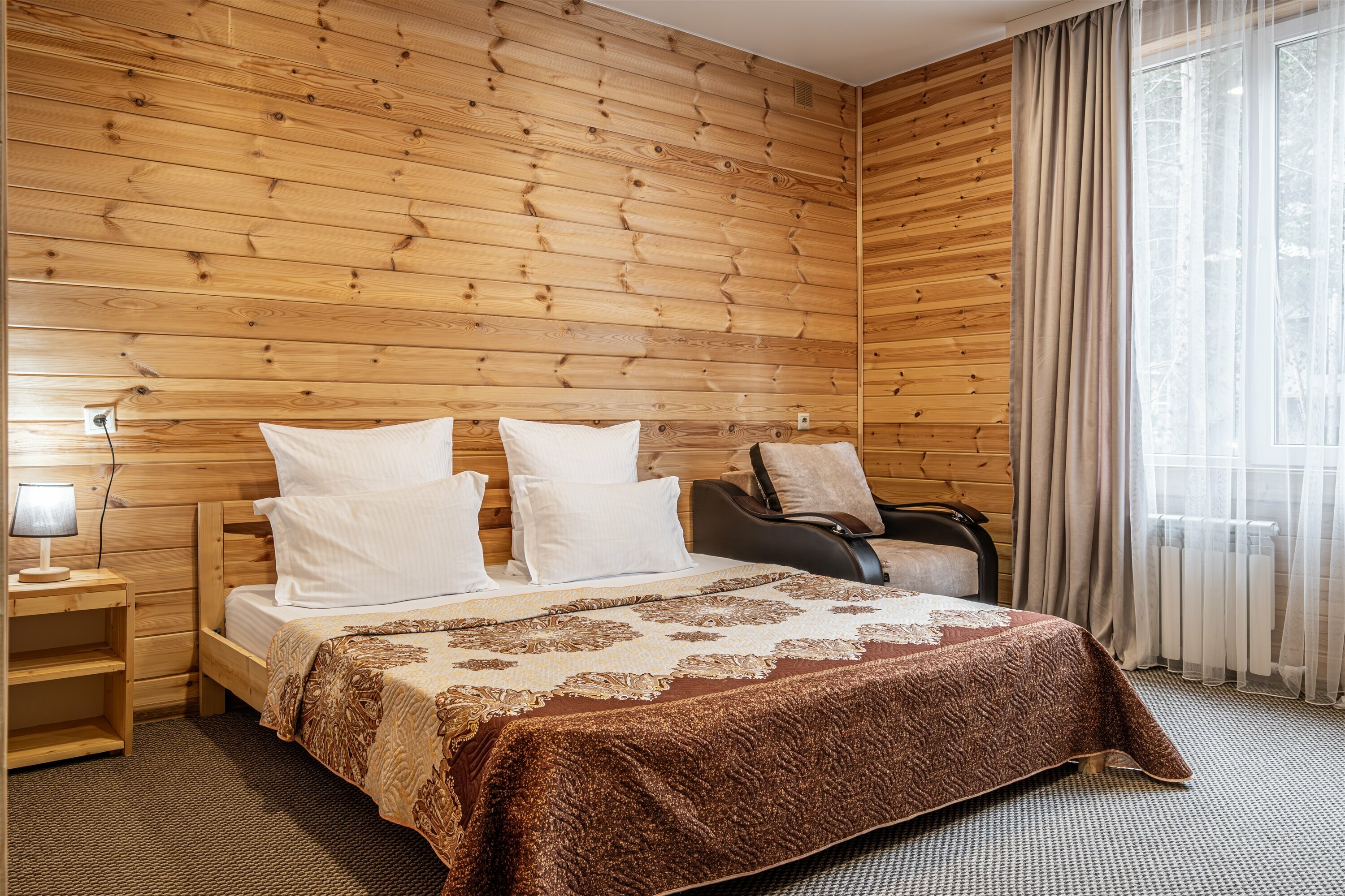 Улучшенный трехместный номер