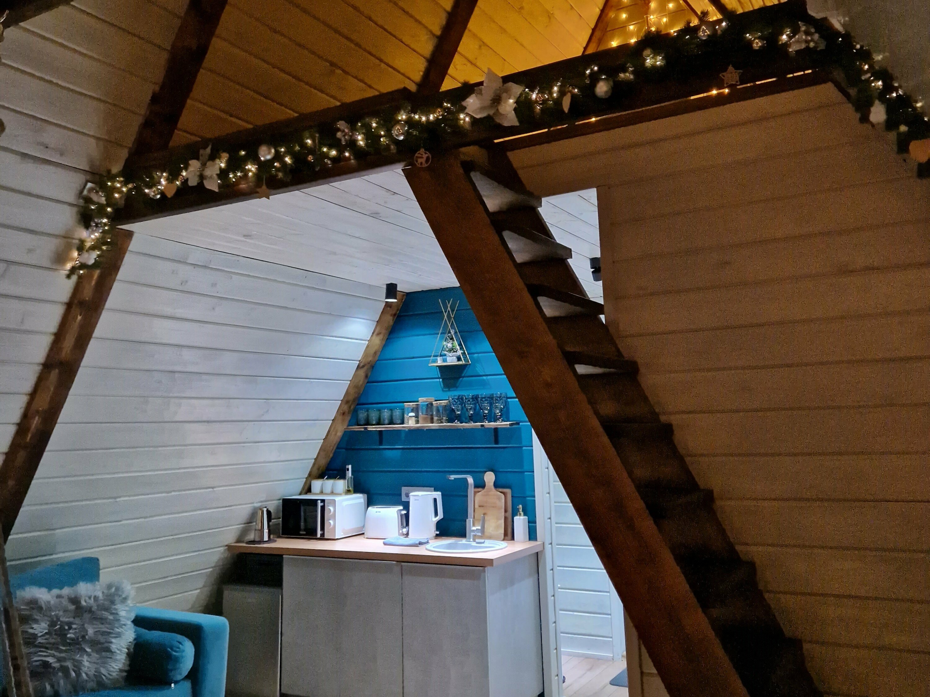 Двухуровневый четырехместный номер