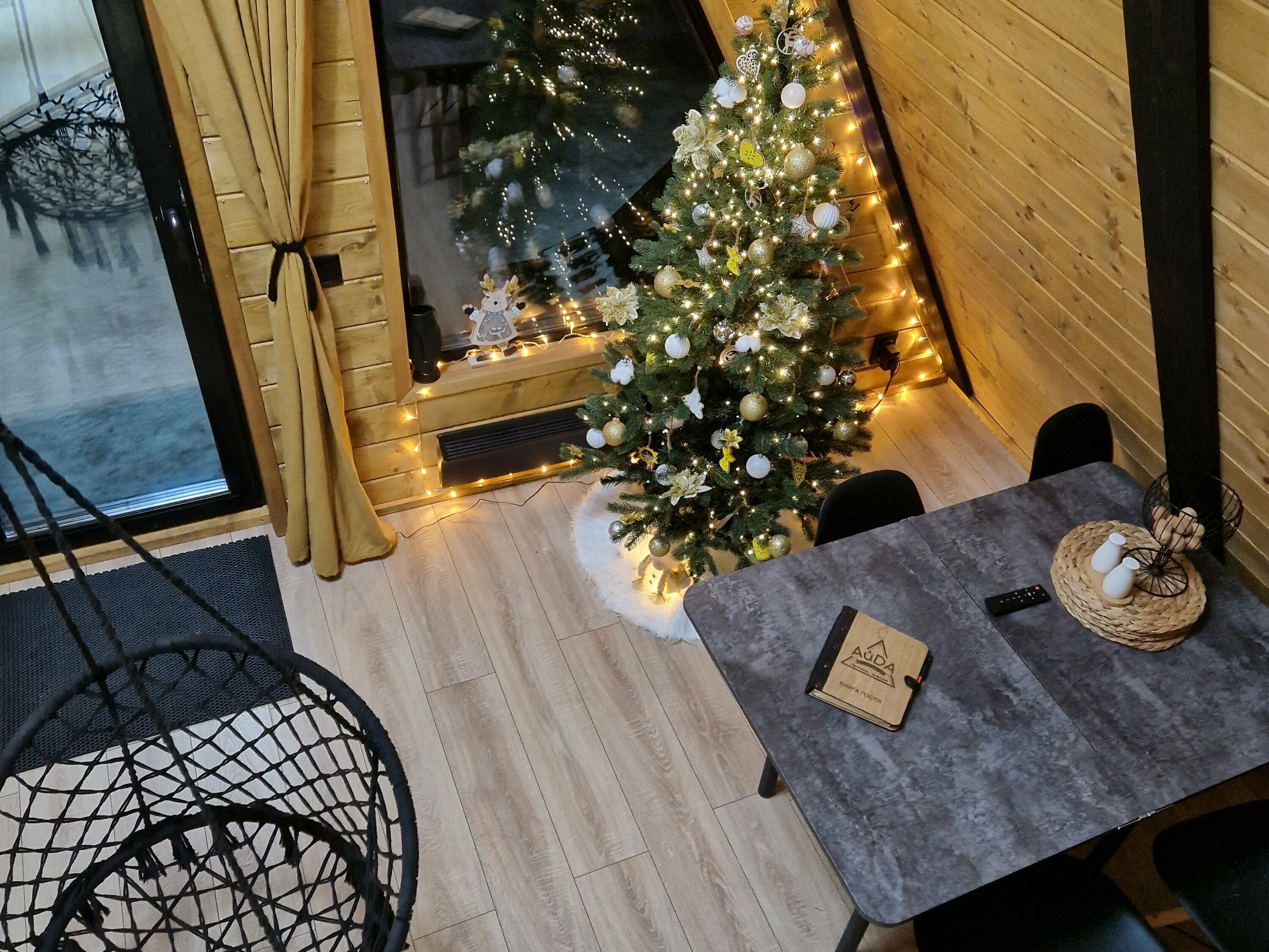 Двухуровневый четырехместный номер