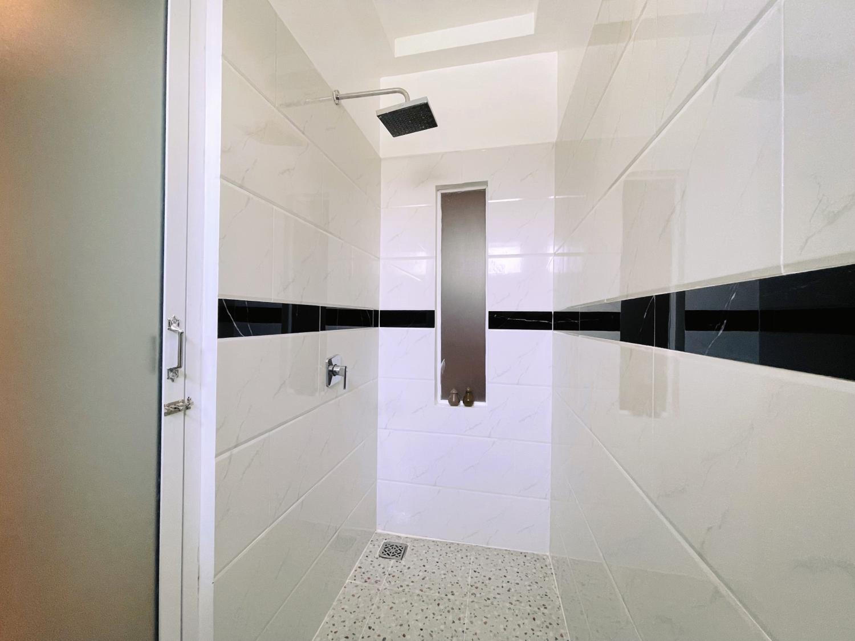 Family Suite With Balcony - Free Pick Up