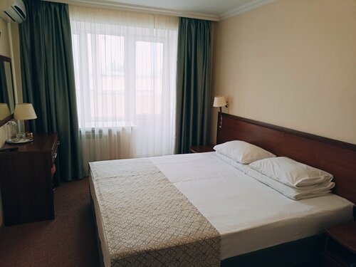 Двухместный номер стандарт с двуспальной кроватью