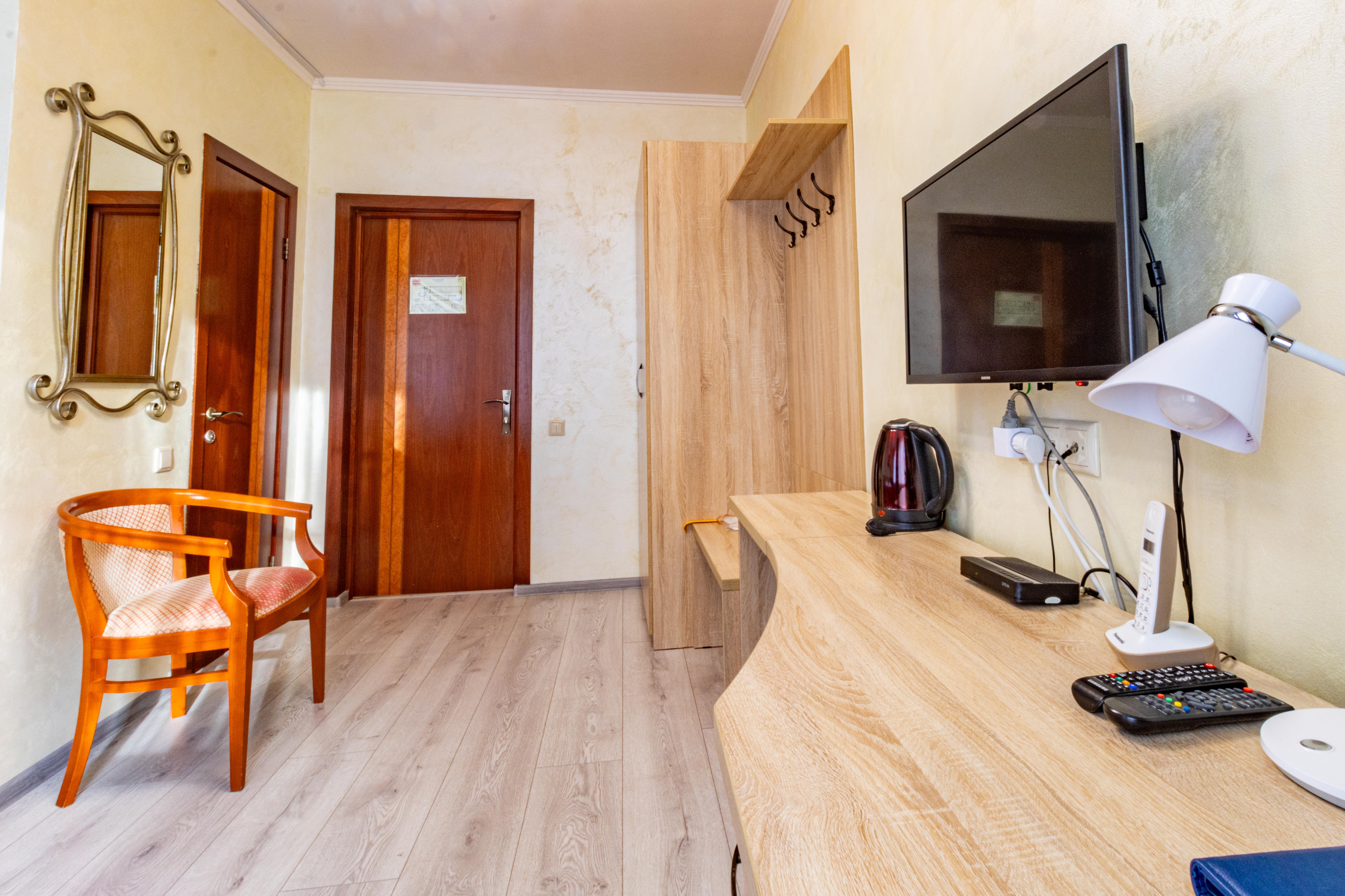 Небольшой двухместный номер с 1 кроватью