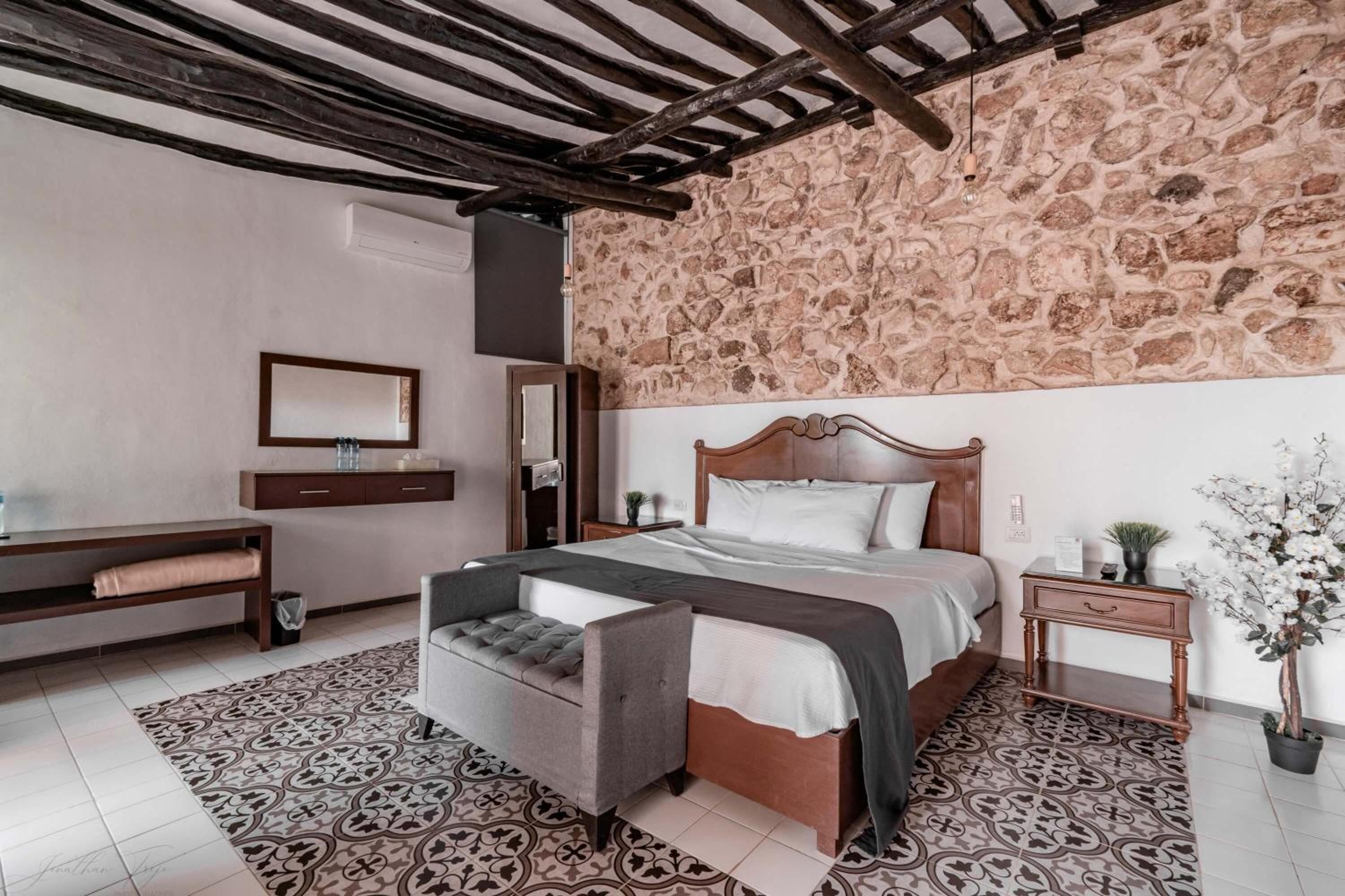 Junior Suite with Garden View