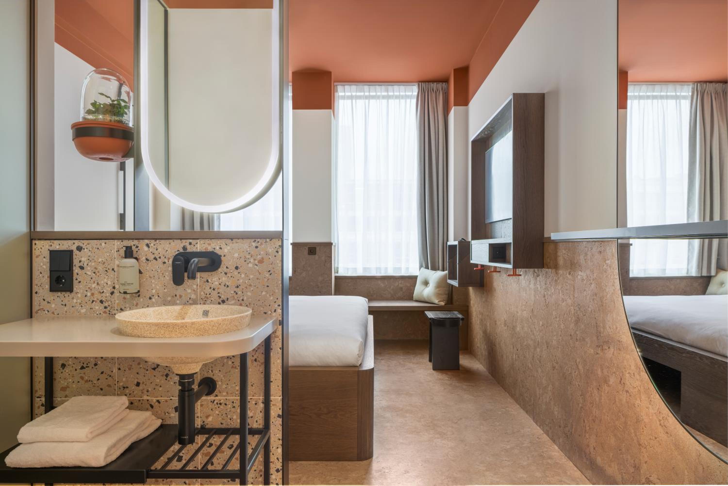 Sustainable Superior King