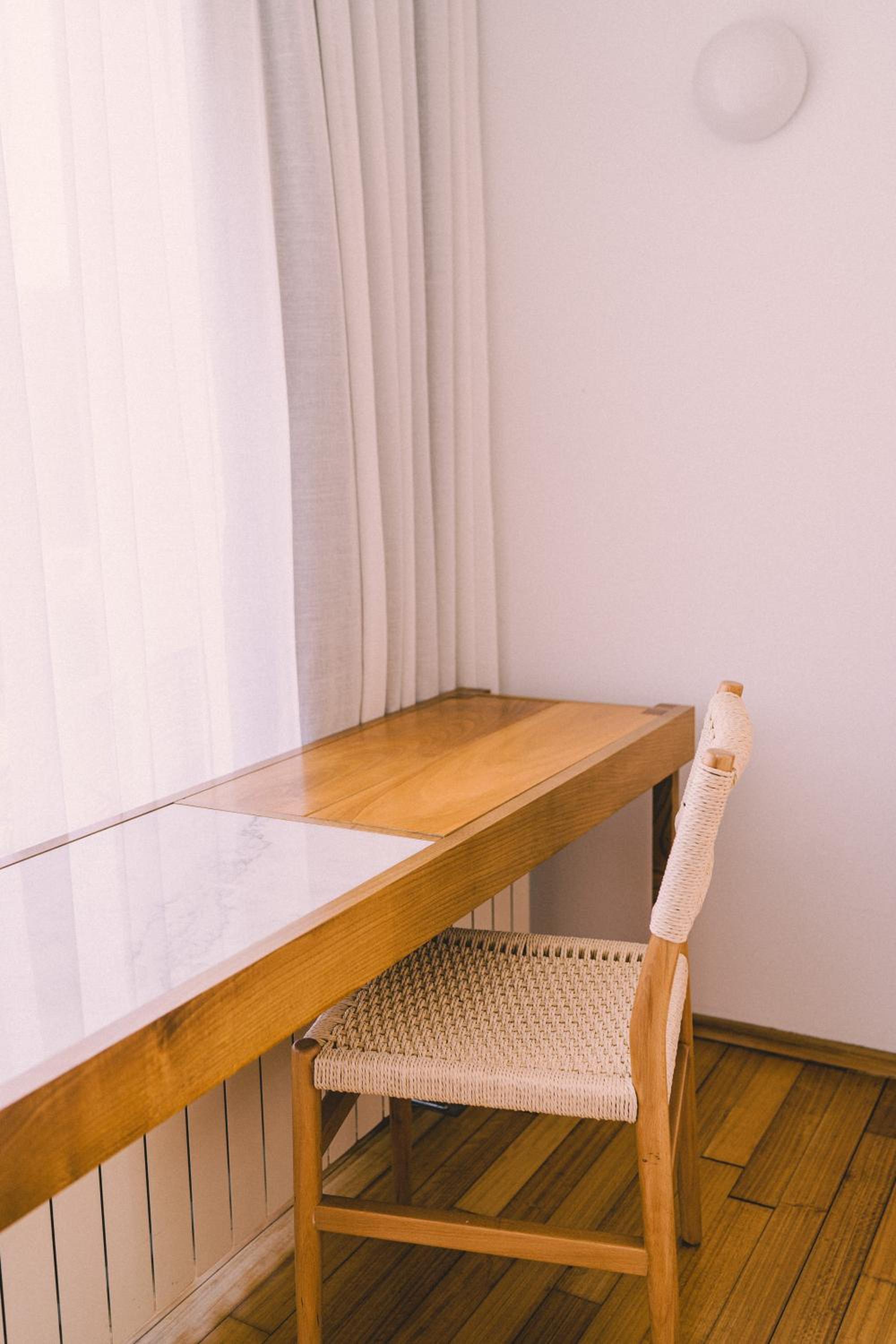 Double or Twin Room with Mountain View