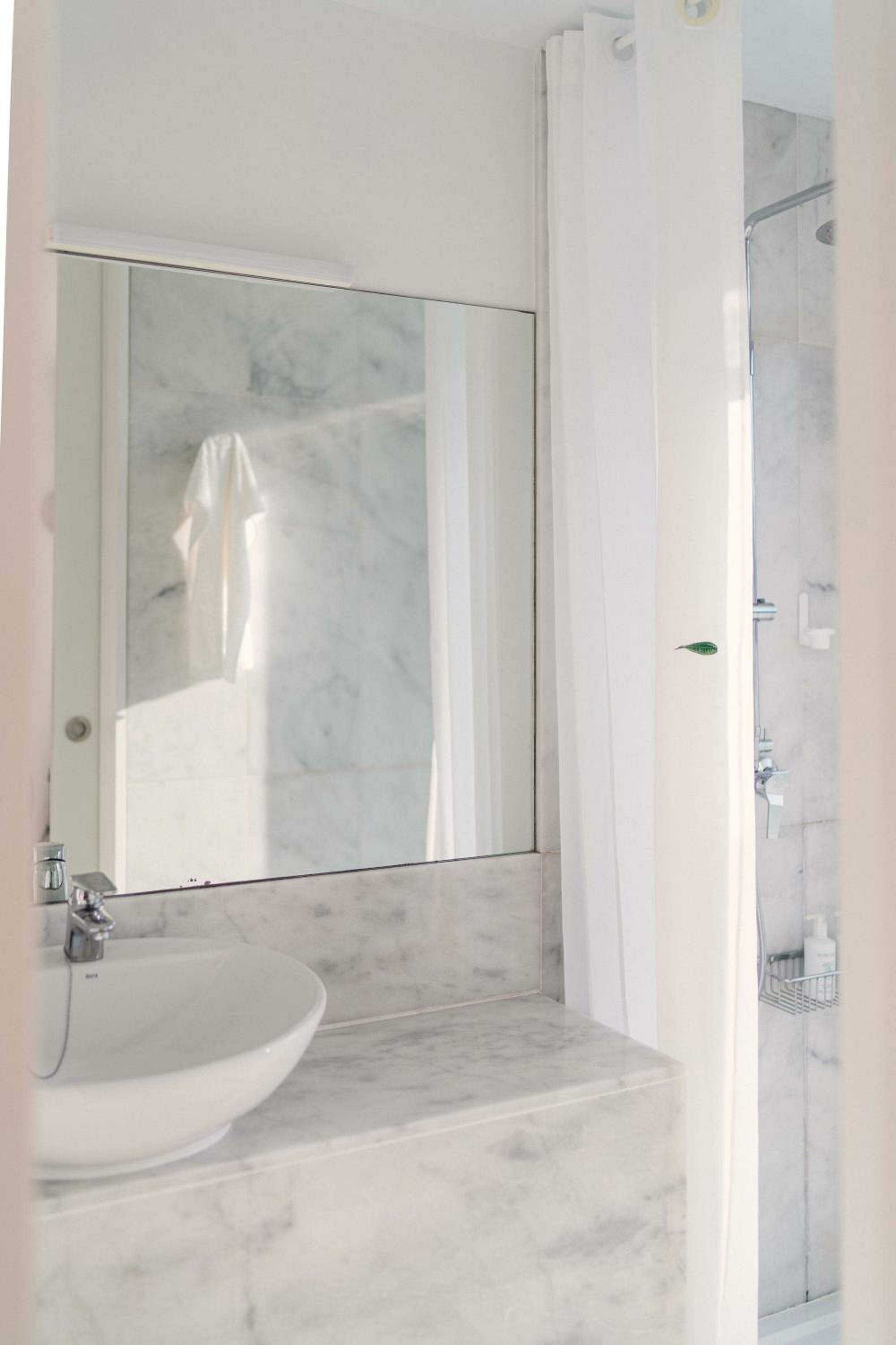 Double or Twin Room with Mountain View