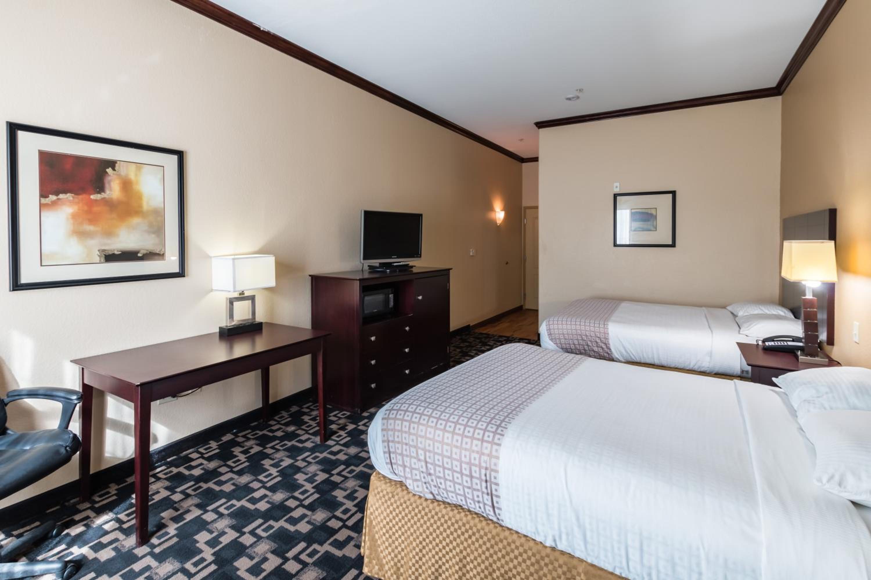 Queen Room with Two Queen Beds - Disability Access - Non-Smoking