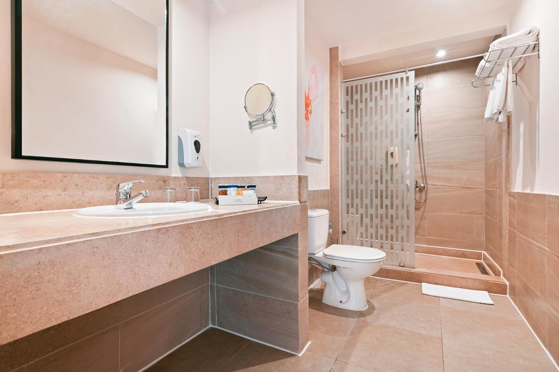 Honeymoon Room
