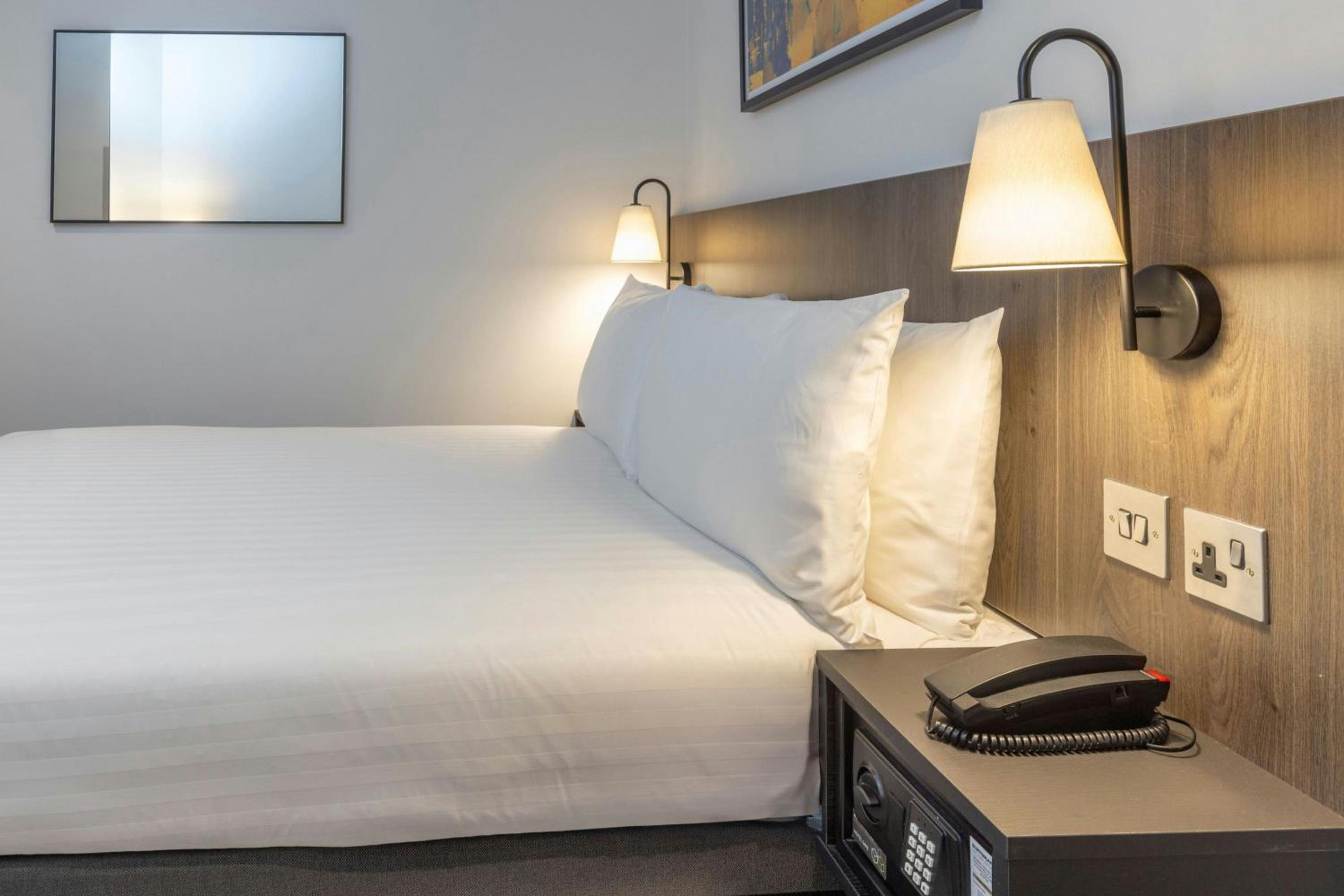 Standard Double Room - Windowless