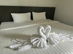 Classic Double Room Pool Access в 77 Patong Hotel & SPA