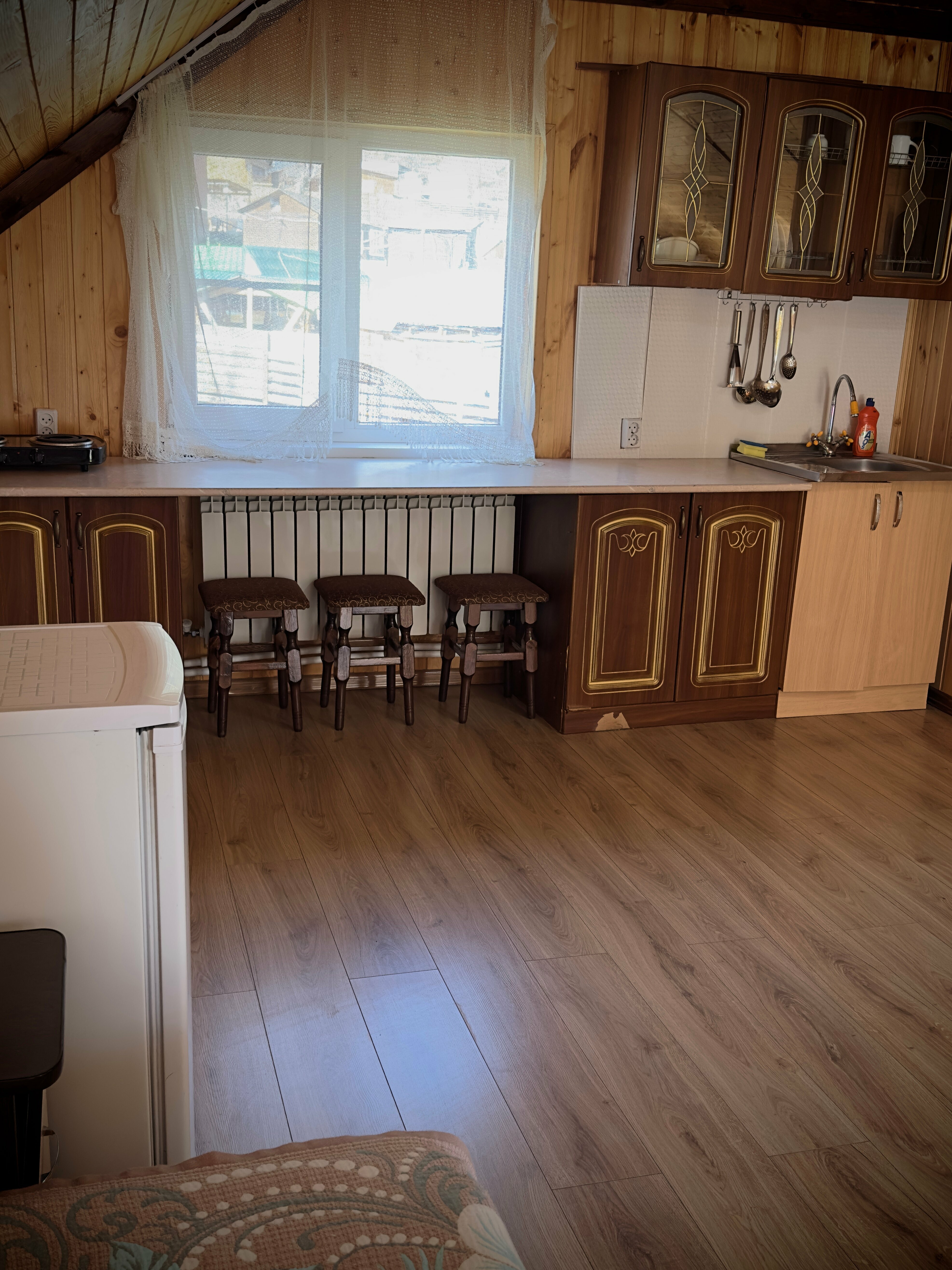 Семейный двухэтажный дом с видом на горы