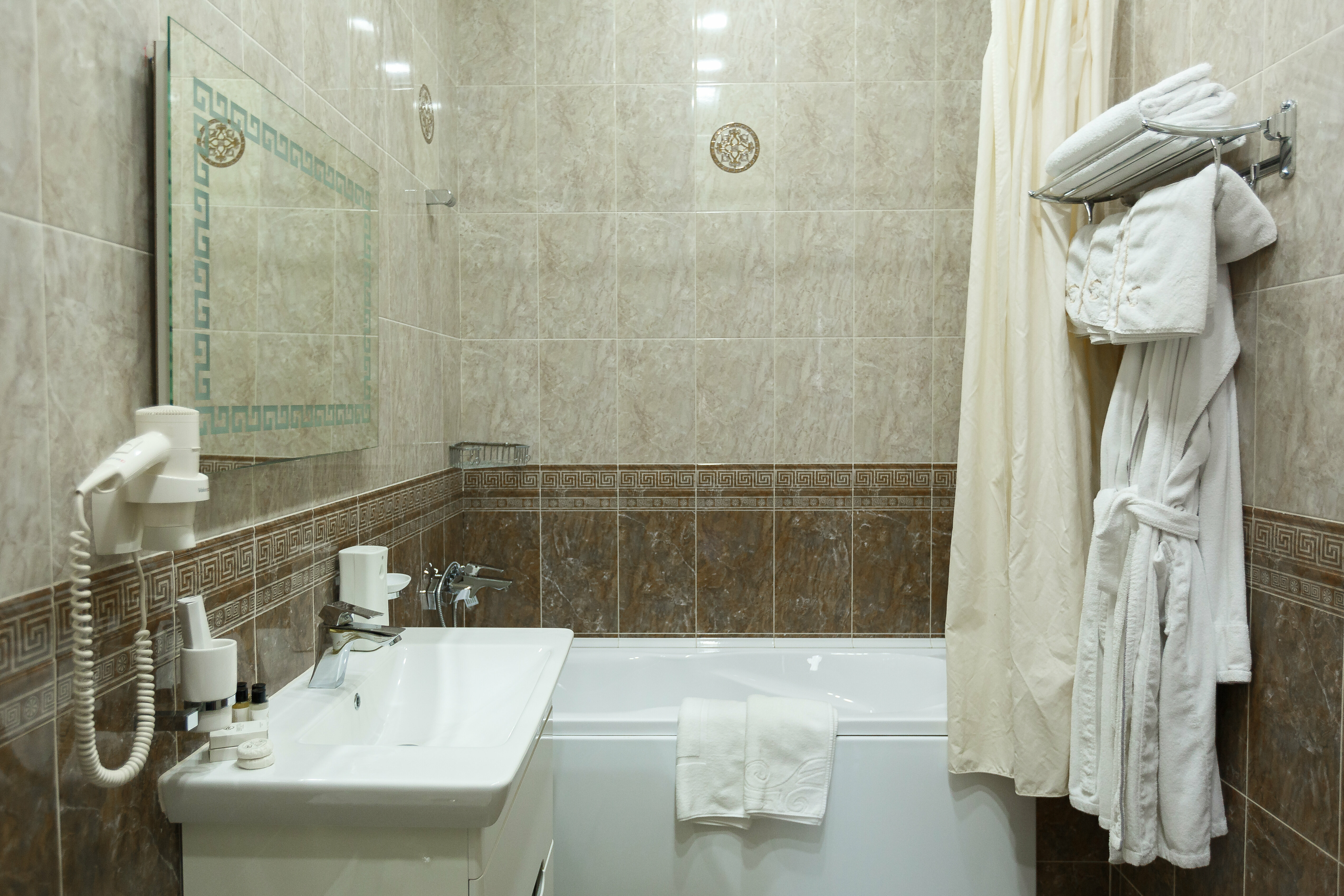 Улучшенный люкс