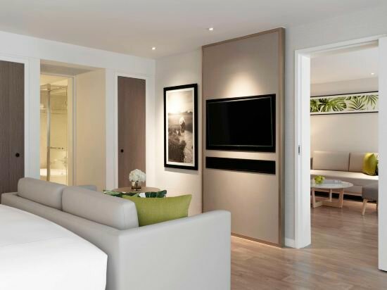 Family Suite 1 Bedroom, King Bed With Sofa Bed Or Bunk Beds