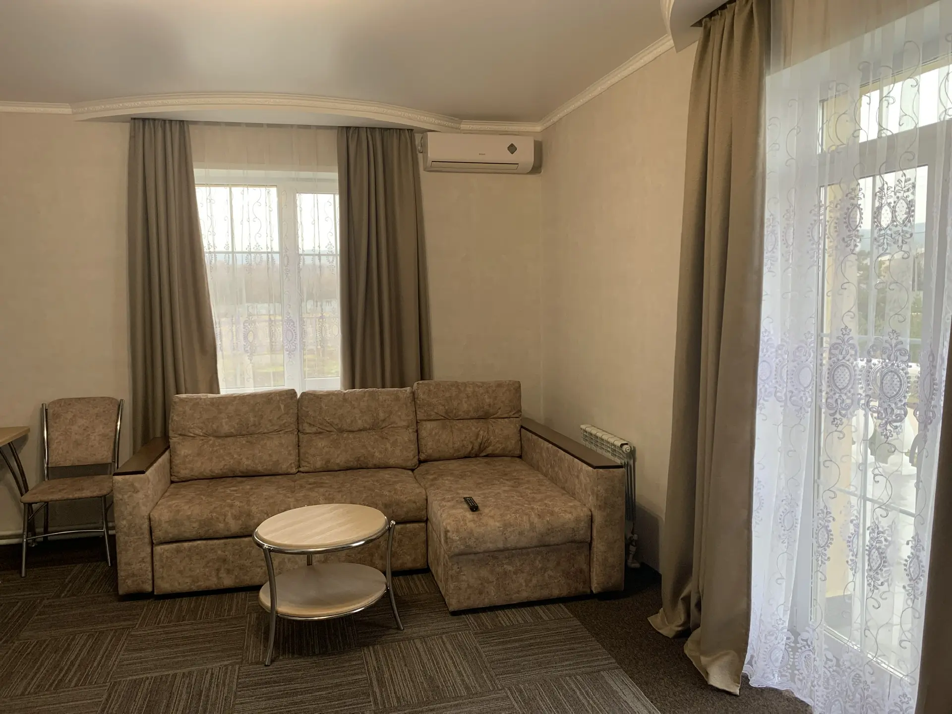 Люкс с видом на горы и Волгу