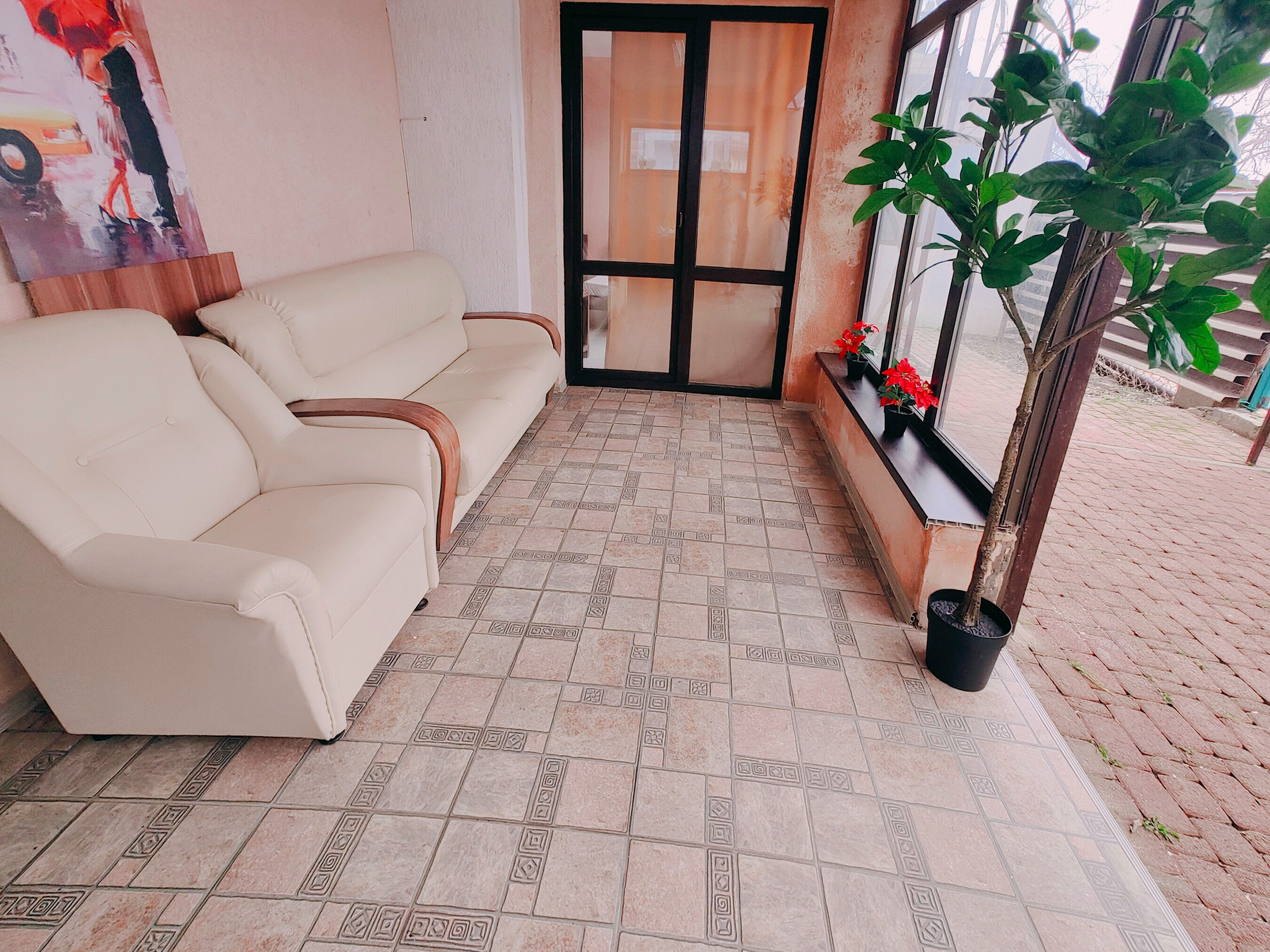 Дом с террасой и панорамным видом на море