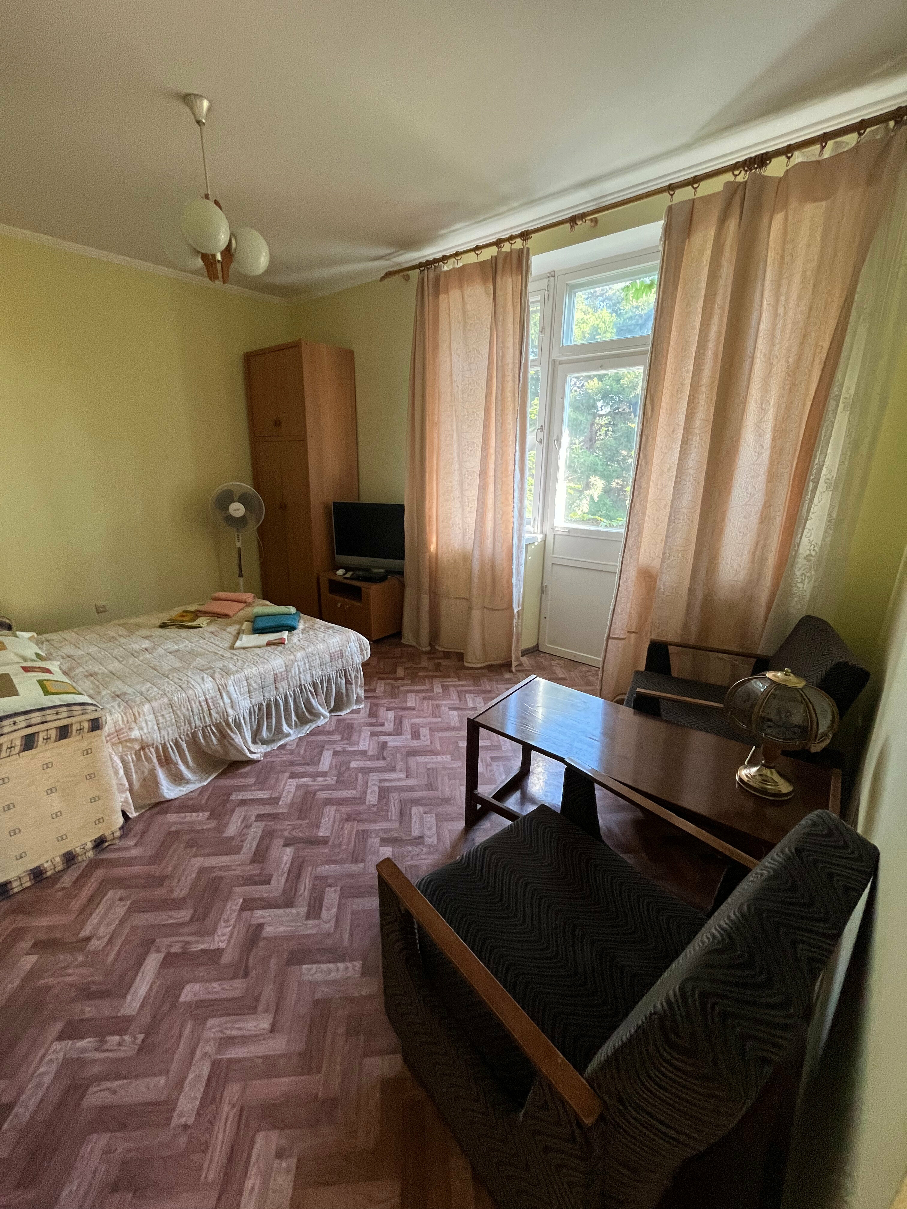 Четырехместный номер с балконом