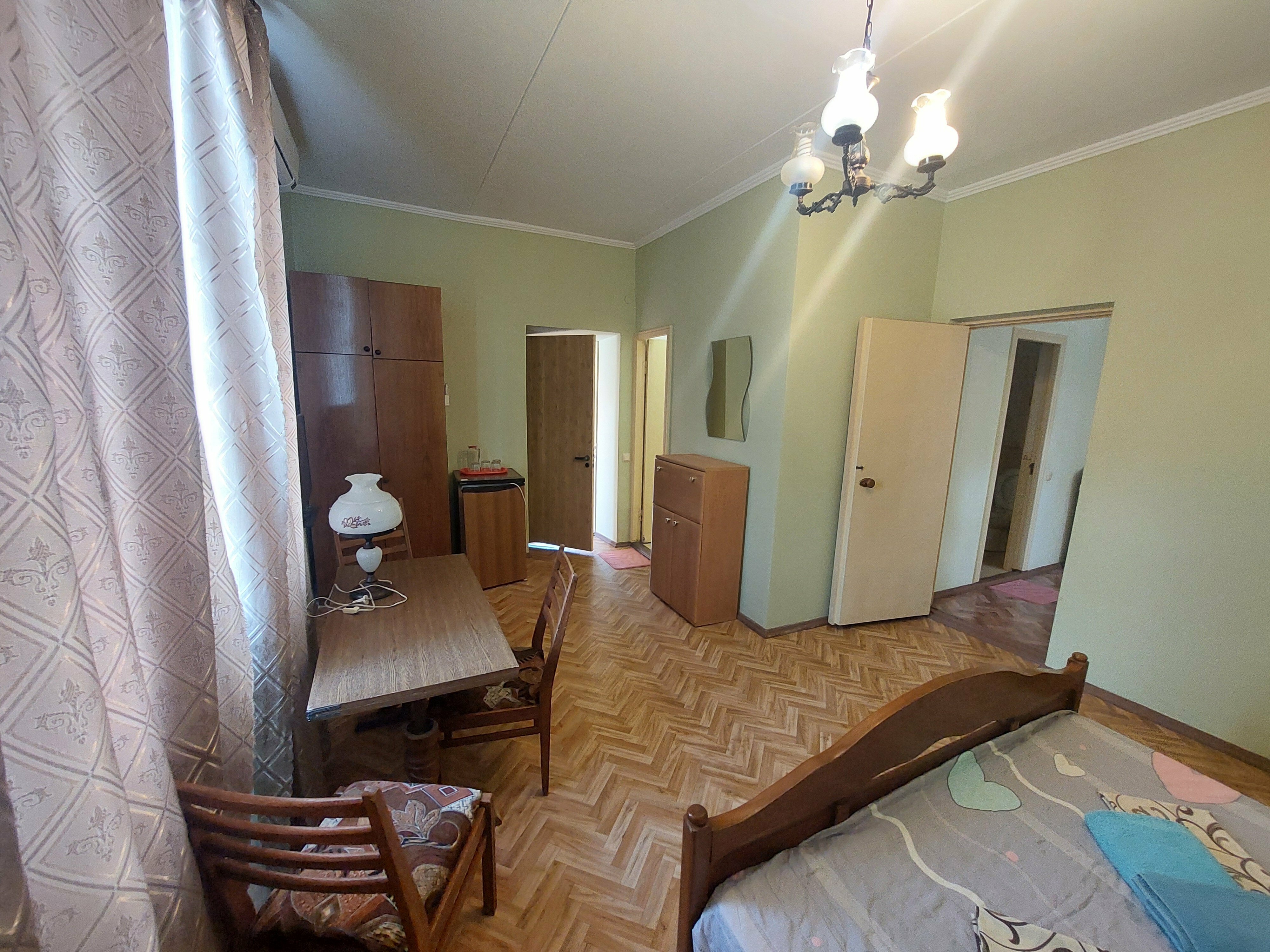 Четырехместный номер с балконом