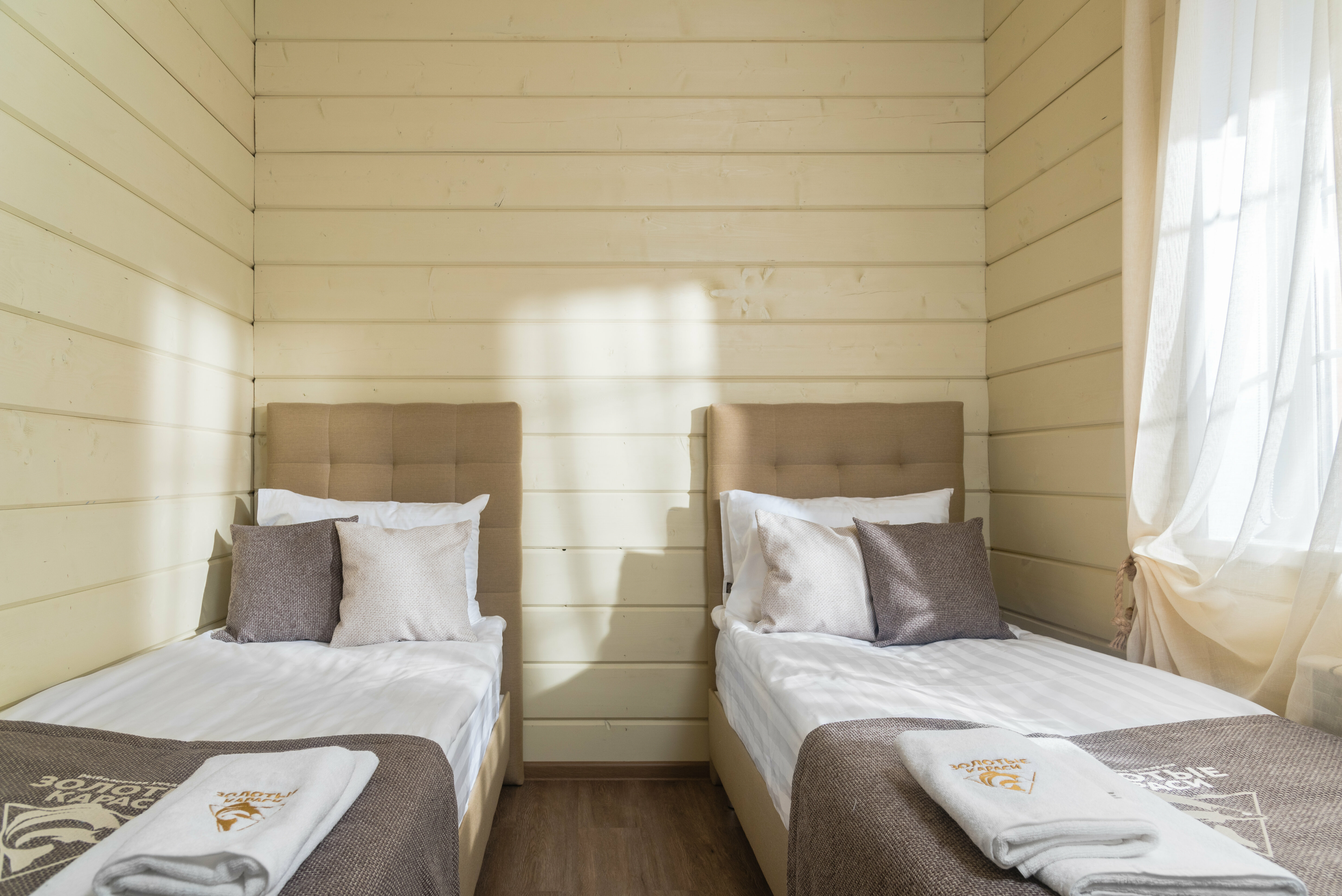 Дом на Новый год /6гостей