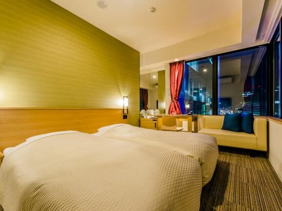 Corner View Twin Room (Non-smoking)