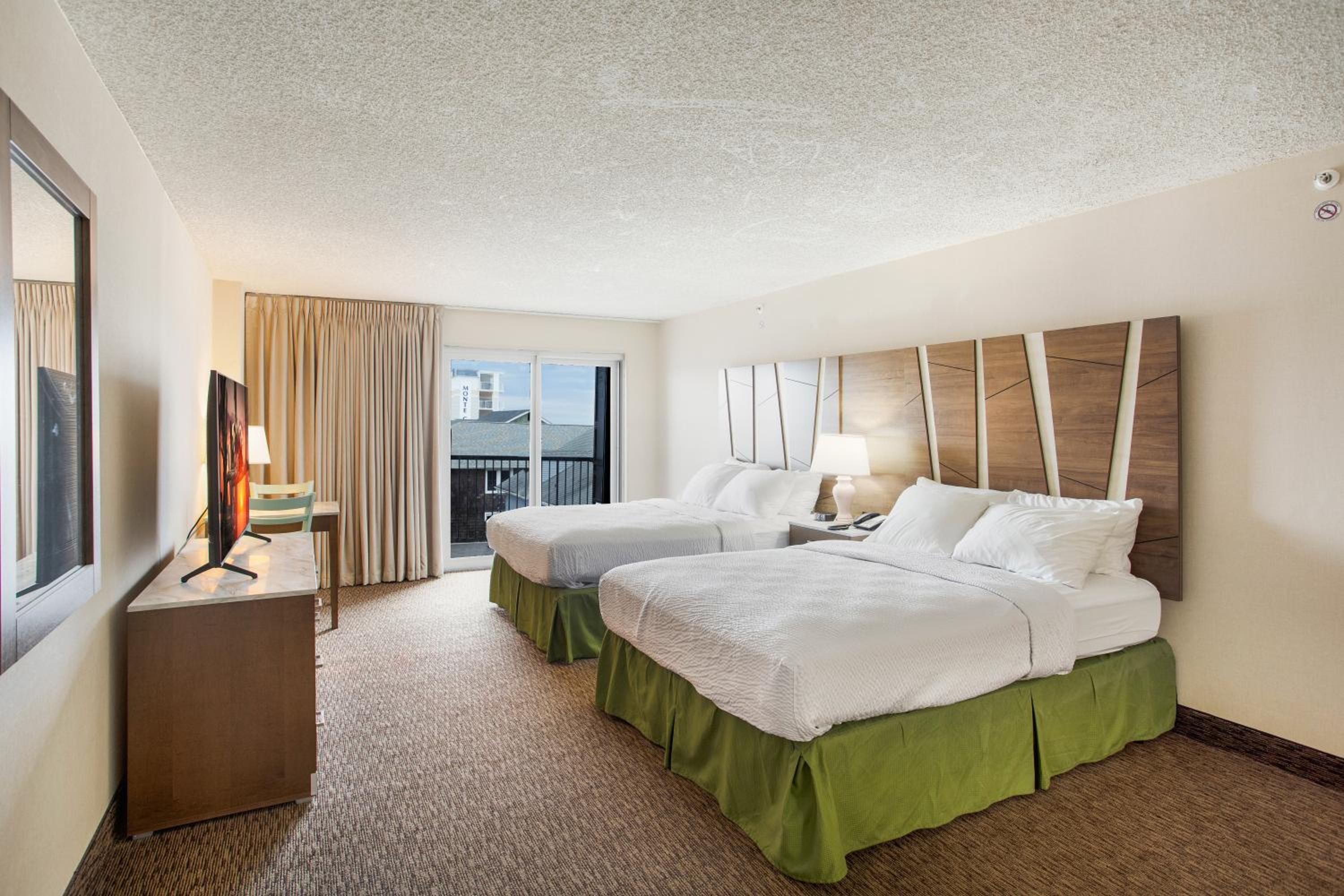 Queen Room with Side Sea View