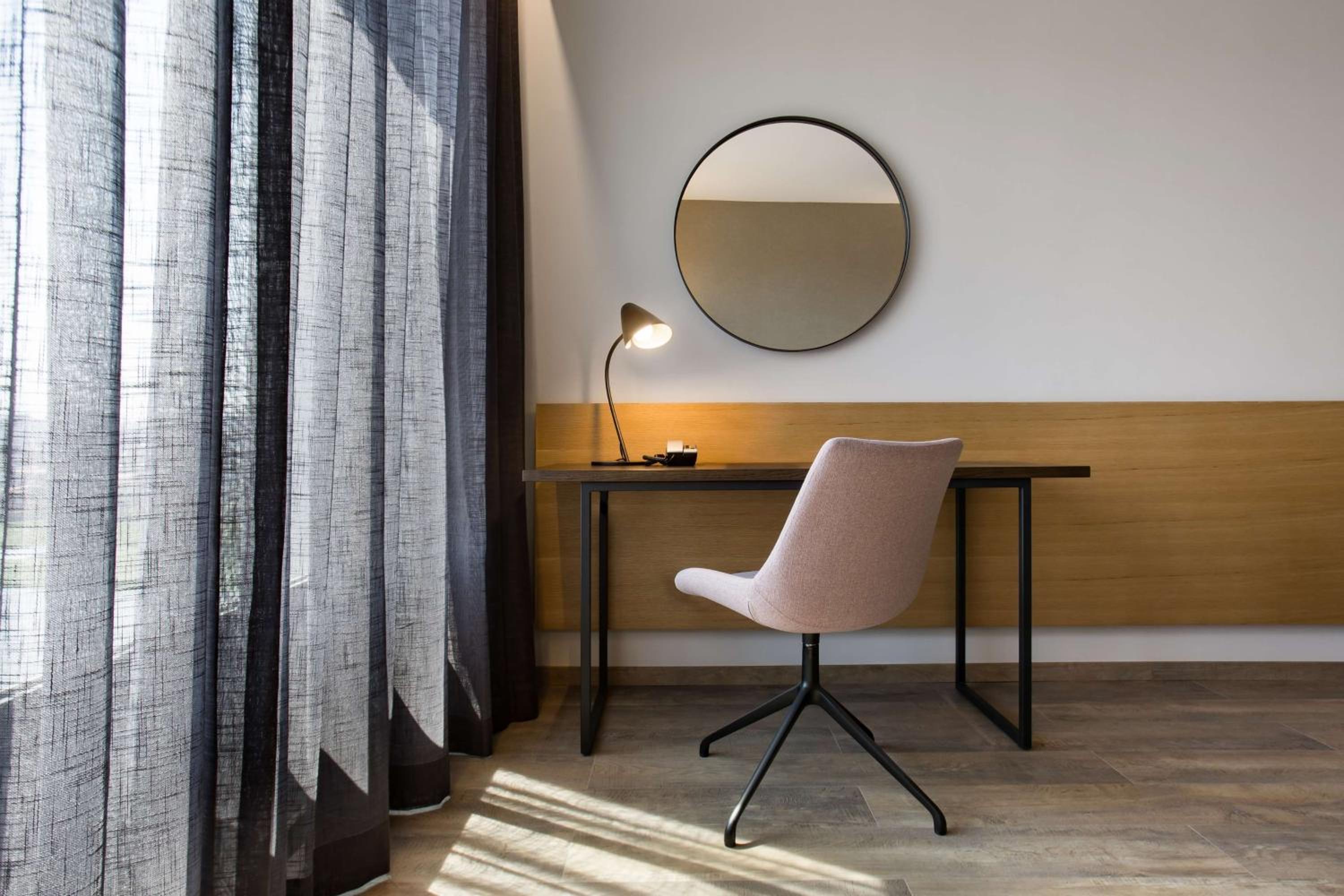 Superior Room with Waterfront View