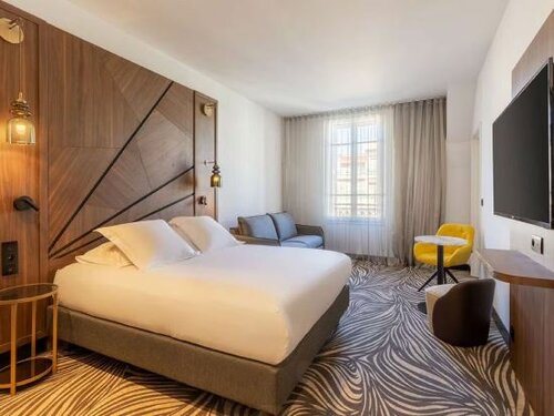 Deluxe Double Room в Hôtel Apollinaire Nice