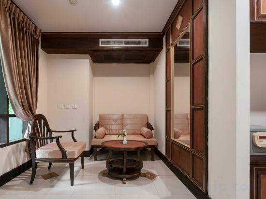 Suite Twin Room With Pool View