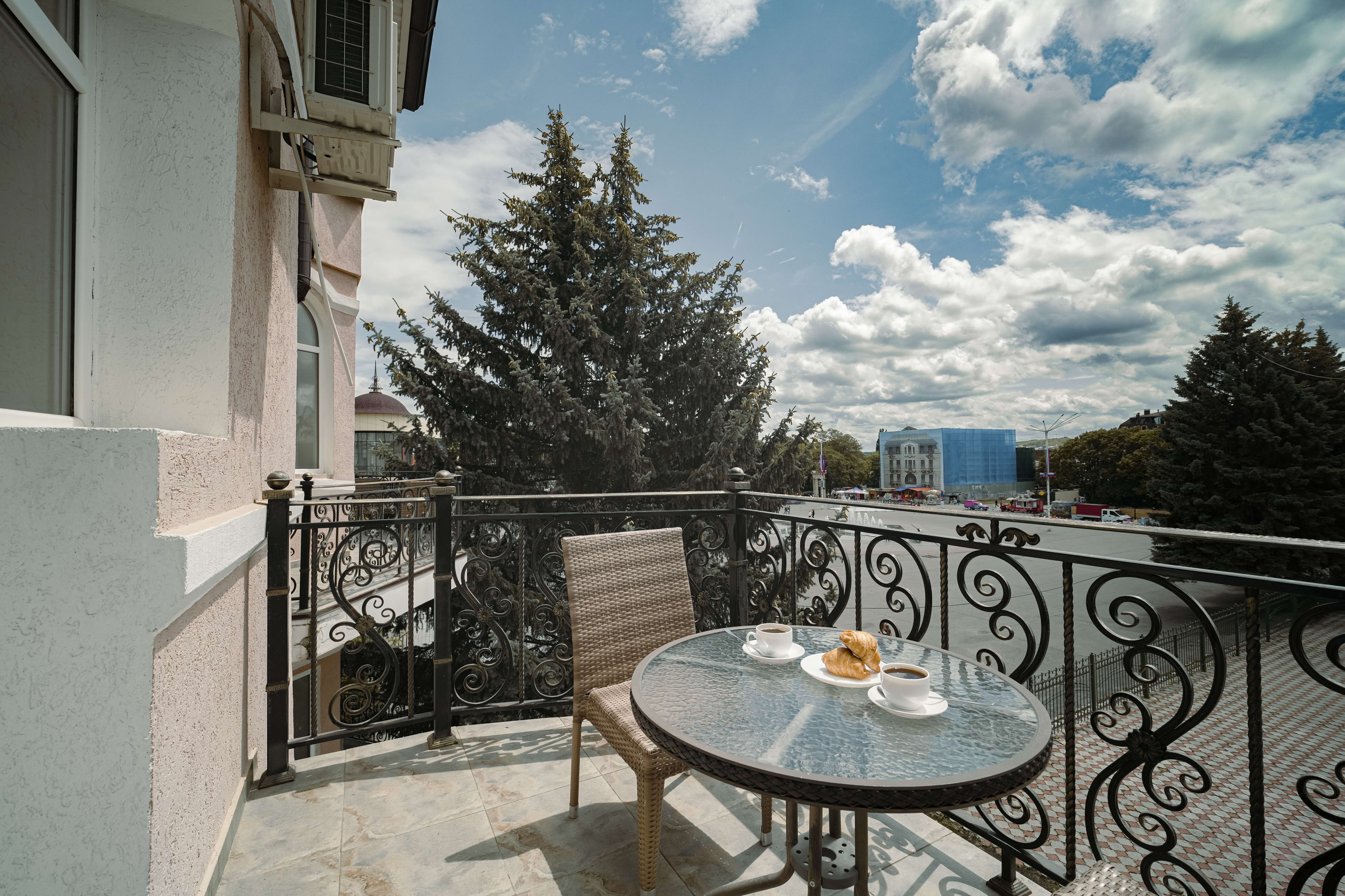 Двухместный 2 спальная кровать