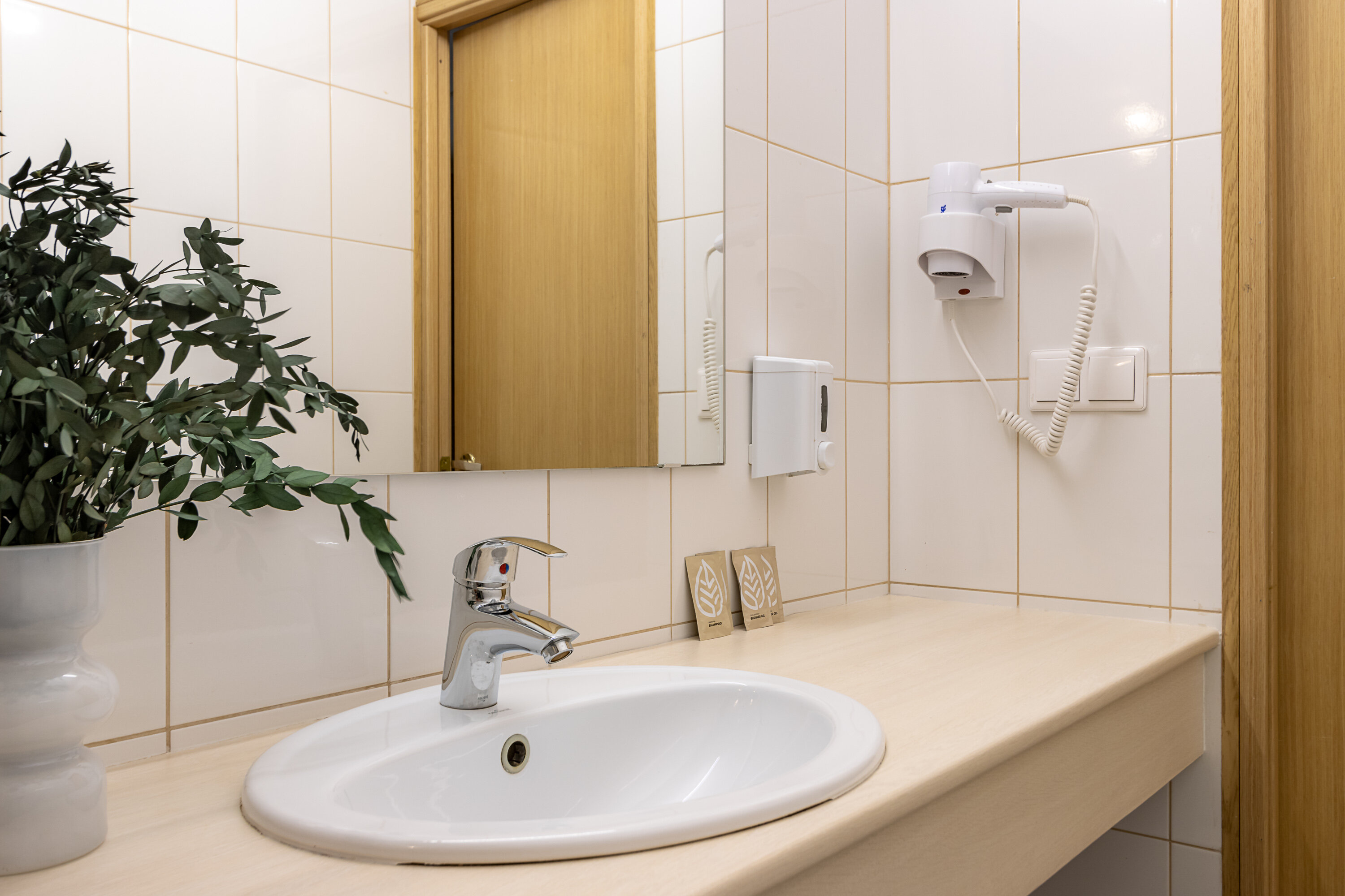 Семейный двухкомнатный номер