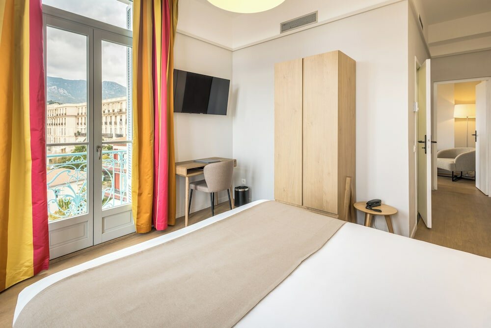 Superior Quadruple Room