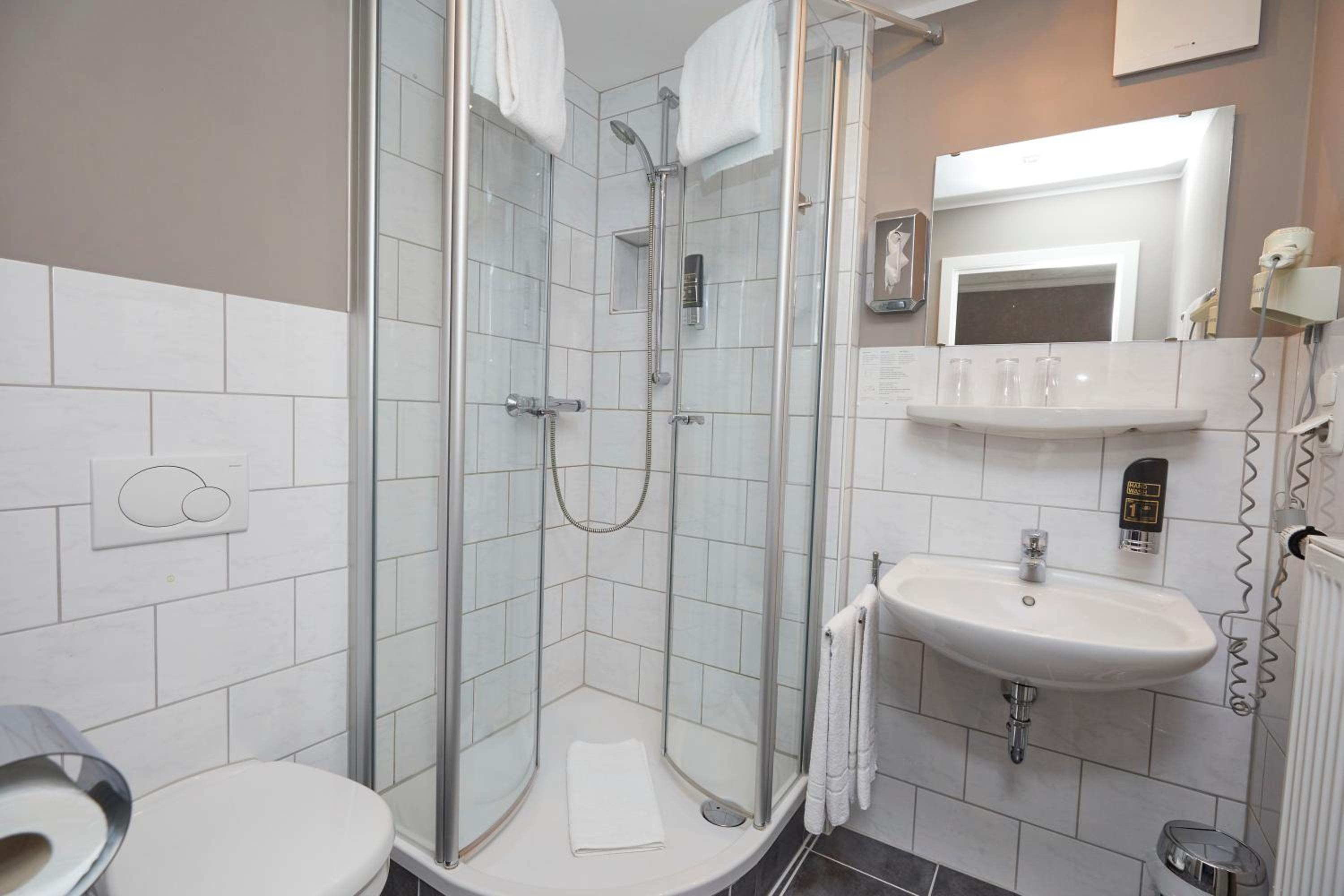 Triple Room with Bathroom