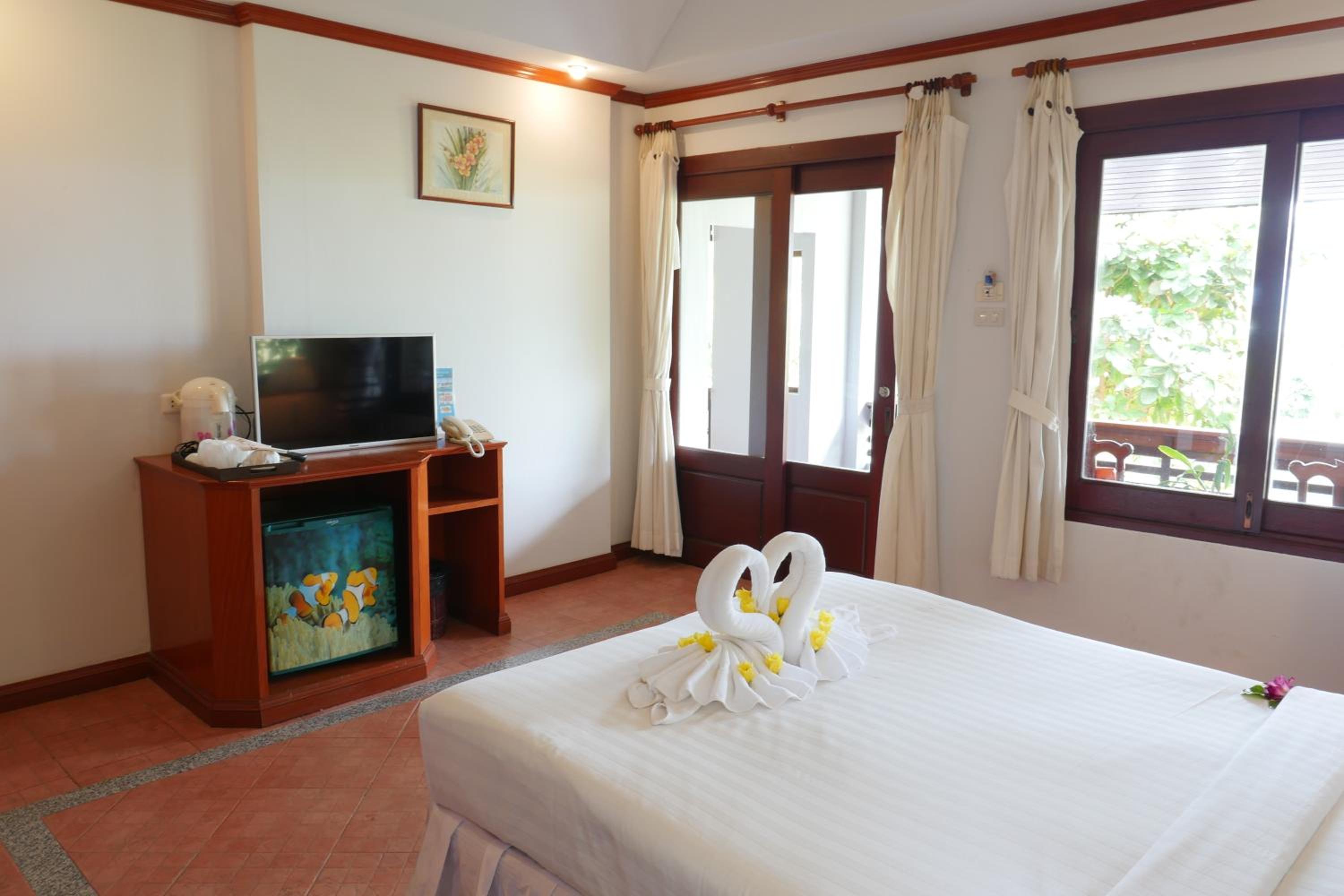 Deluxe Double with Garden View