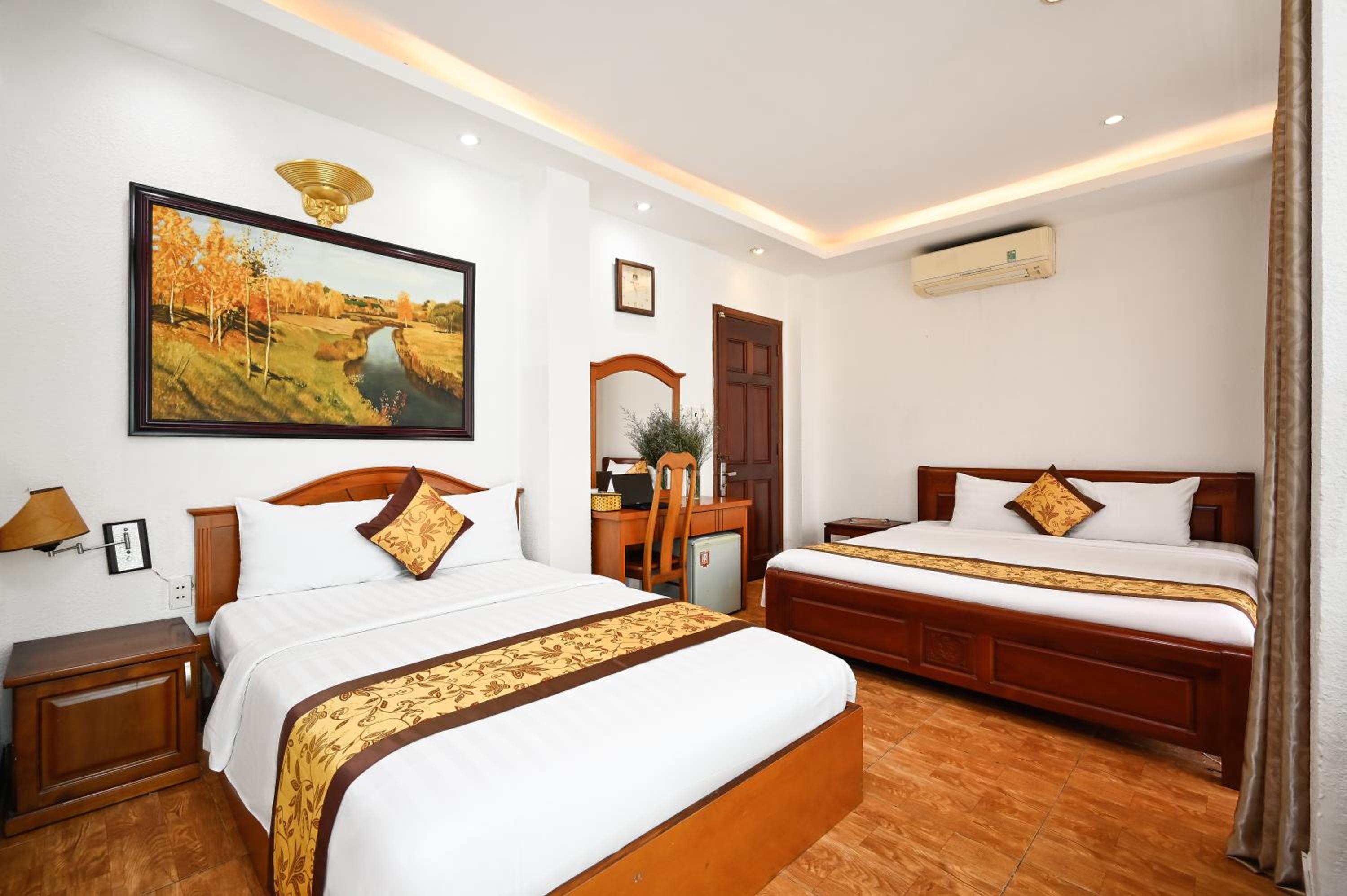 Deluxe Family Room