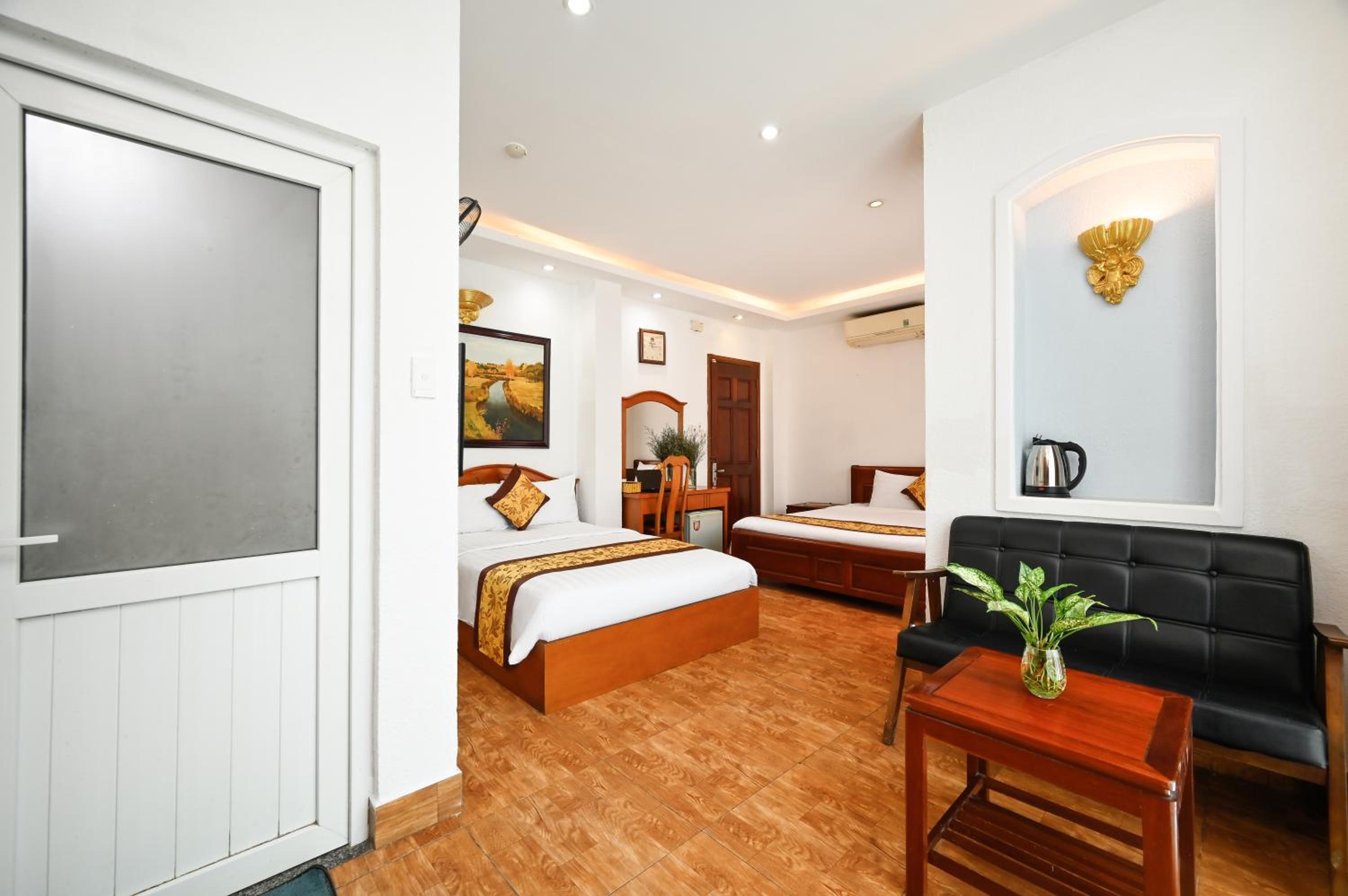 Deluxe Family Room