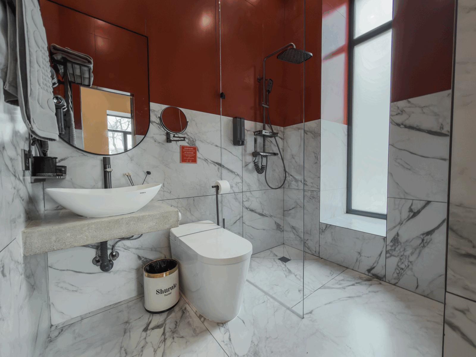 Улучшенный двухместный номер с 2 отдельными кроватями