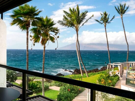 Partial Ocean King, Guest Room, 1 King, Sofa Bed, Balcony