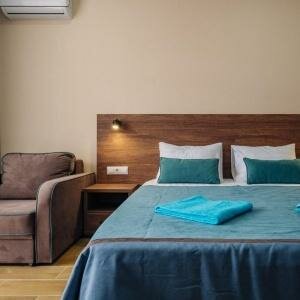 Стандарт с креслом