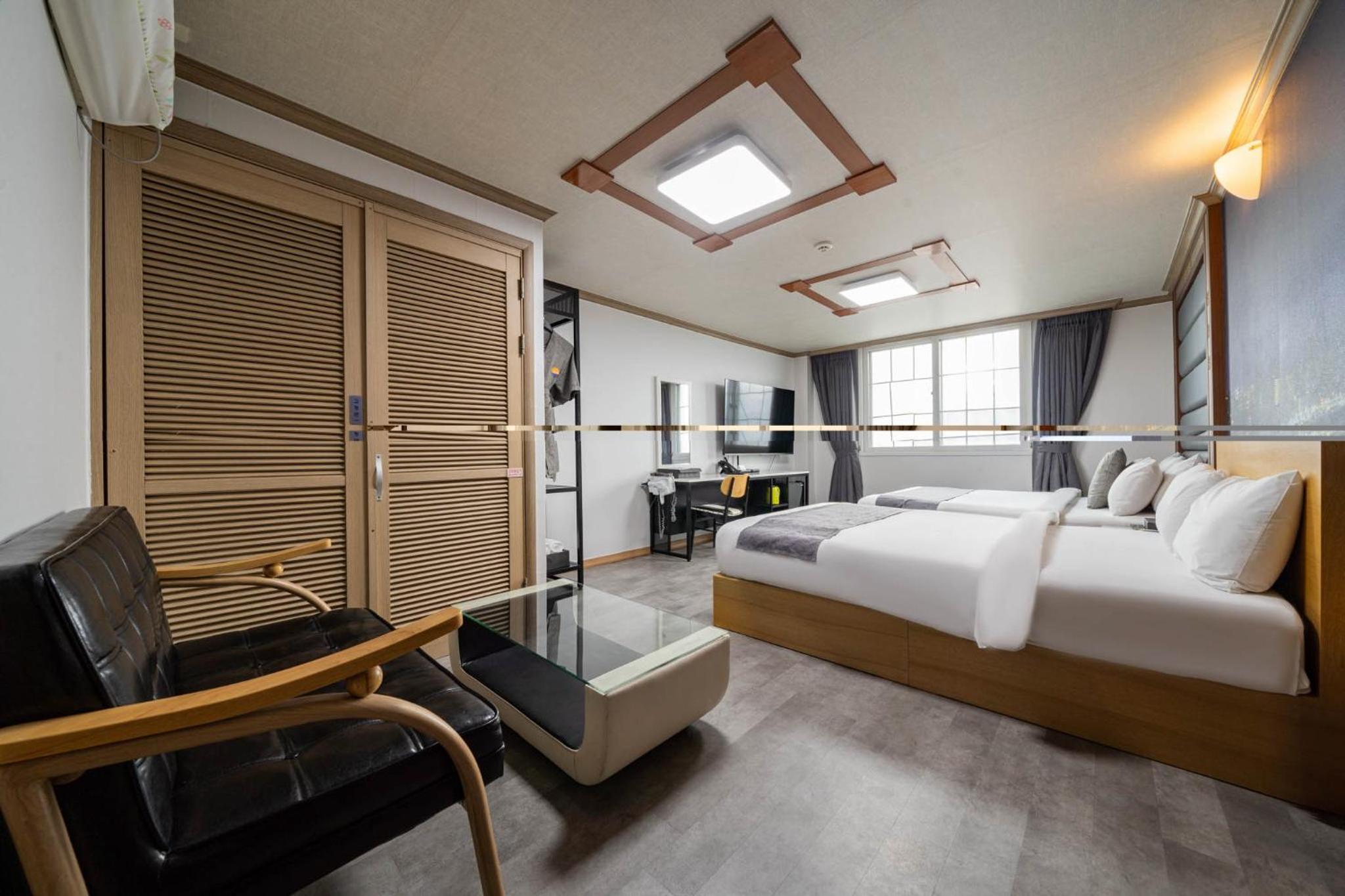 Premium Double Twin room
