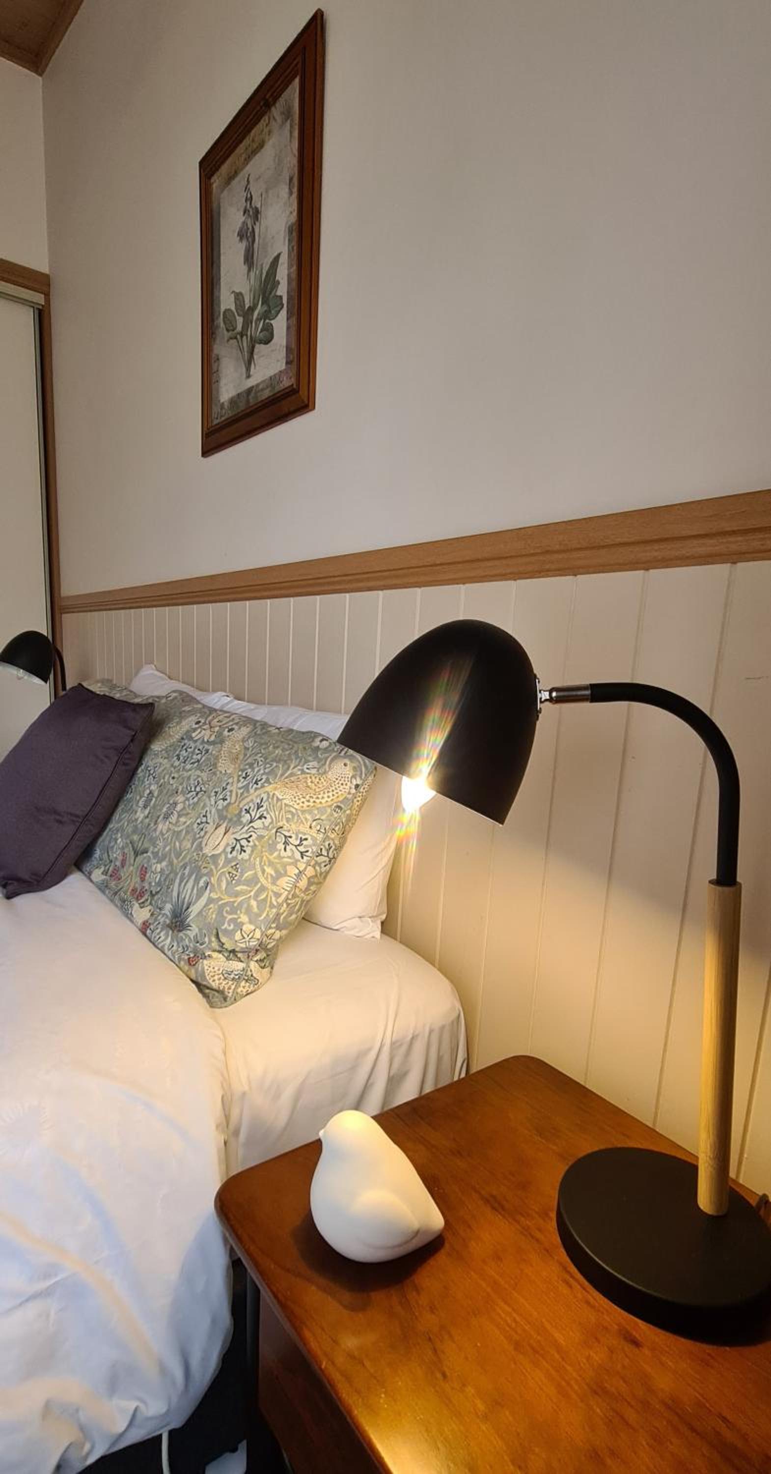 Deluxe Two-Bedroom Cottage with Spa Bath