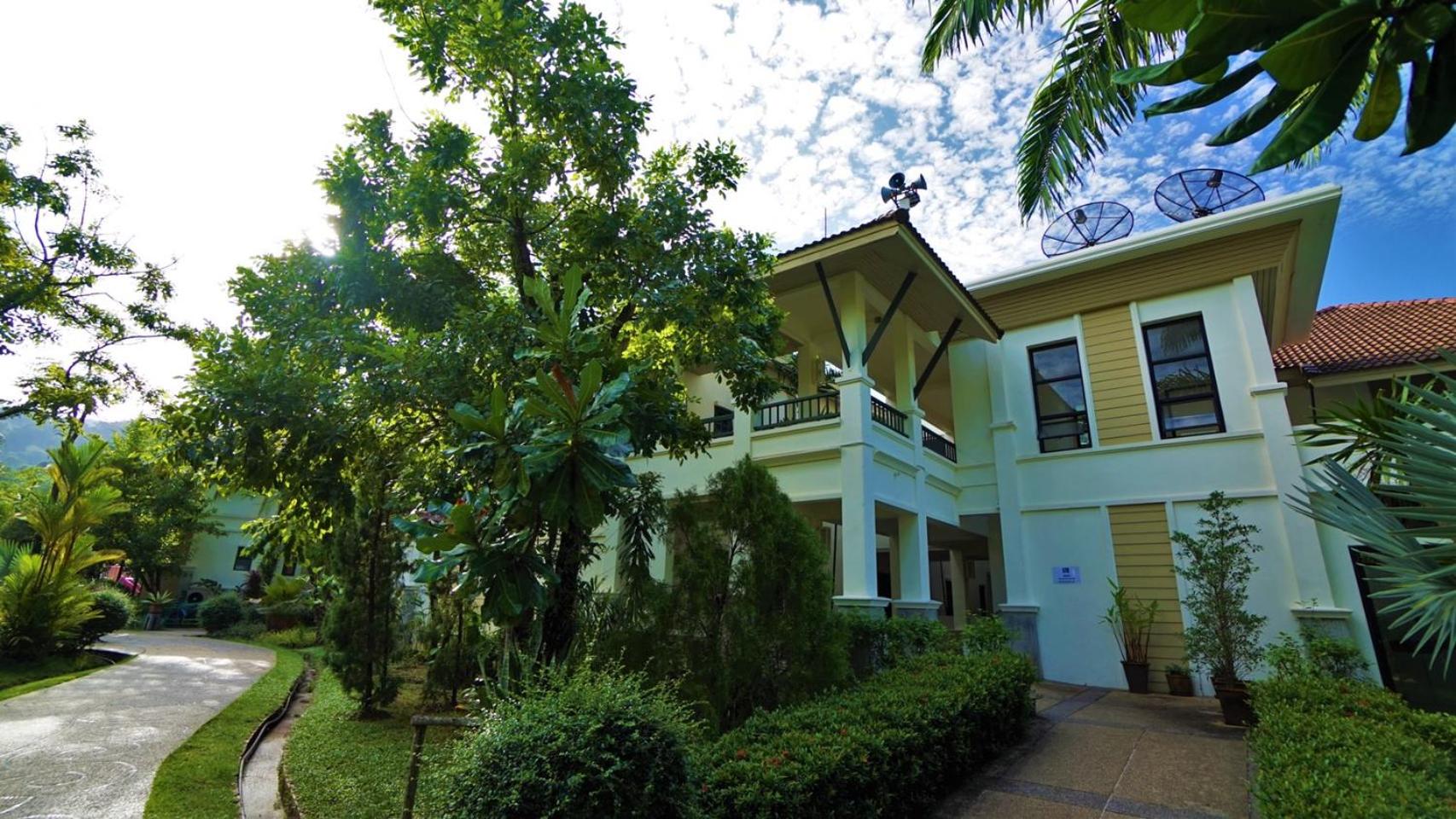 Family Double or Twin Room