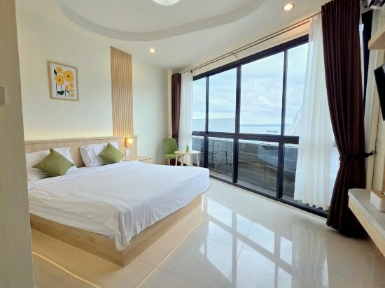 Standard Queen Room With Window