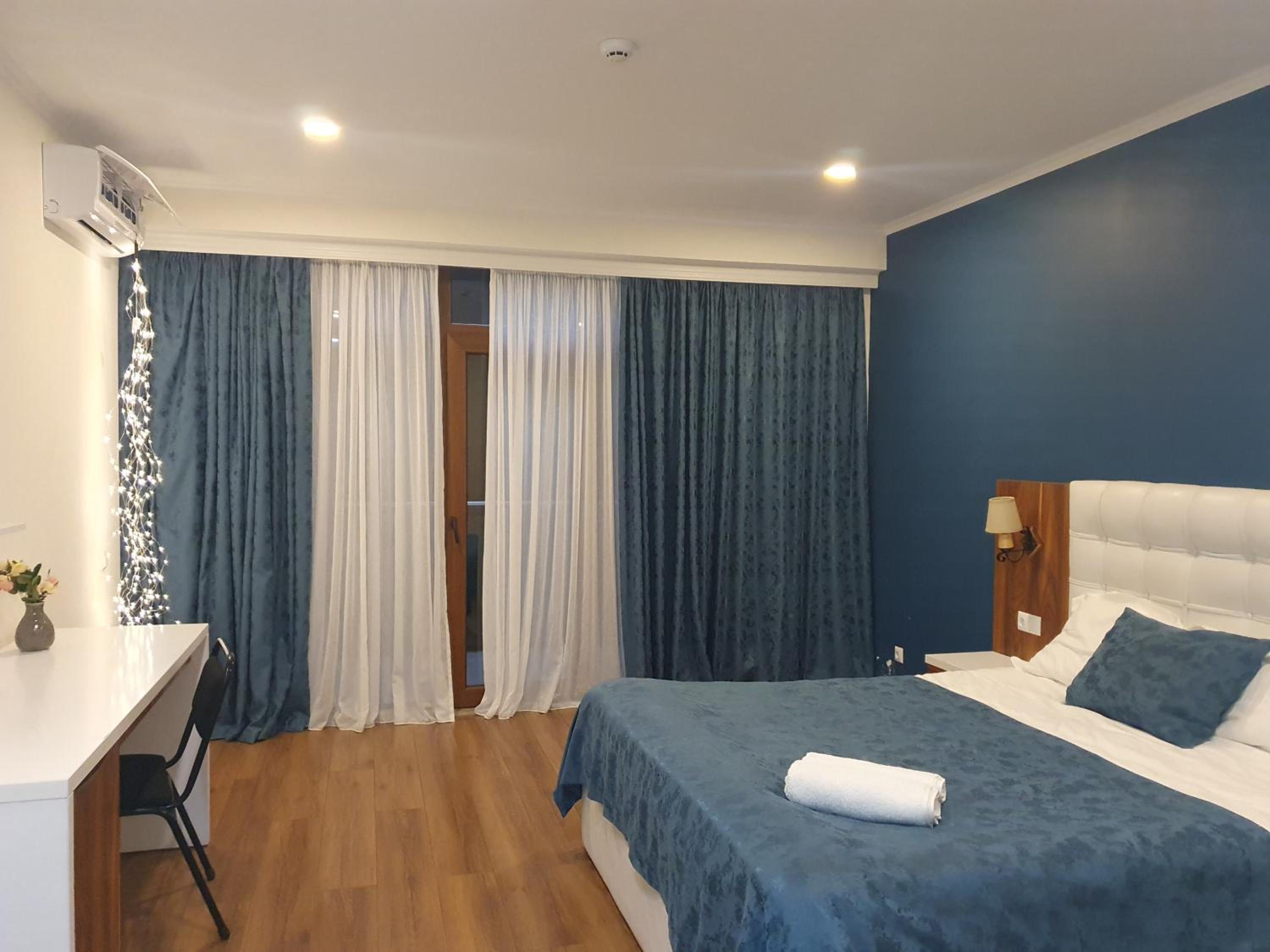 Triple Room with Sea View