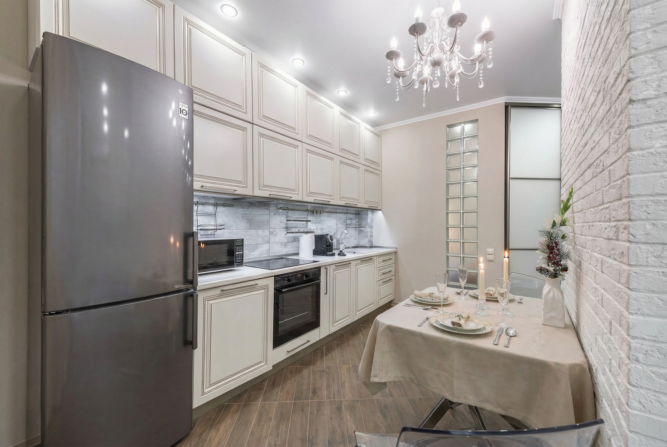 Апартаменты для особо требовательных персон с видом на город — Кубанская набережная, 33