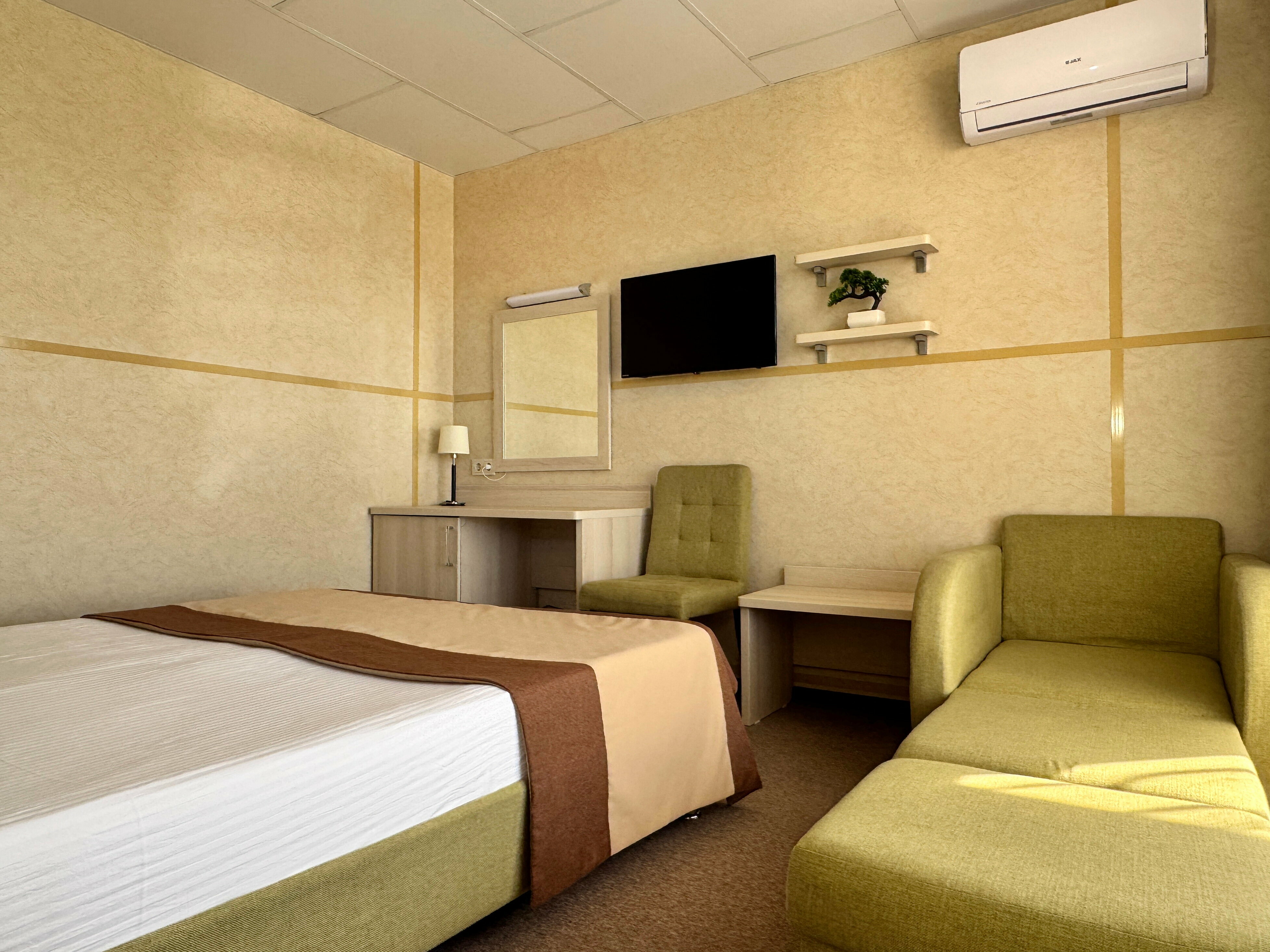 5-ти местный номер Коннект с общей террасой (Этаж под ключ)