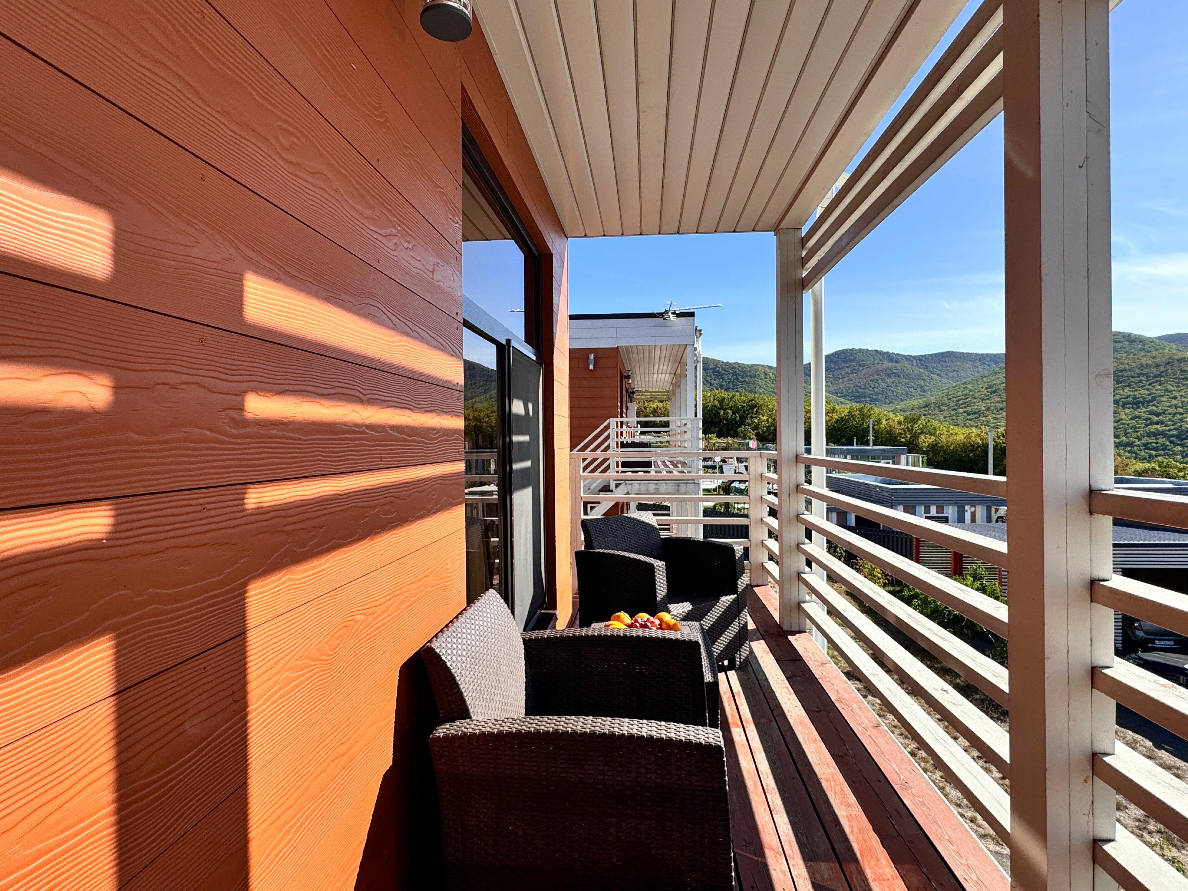 Трехместный Комфорт  с террасой