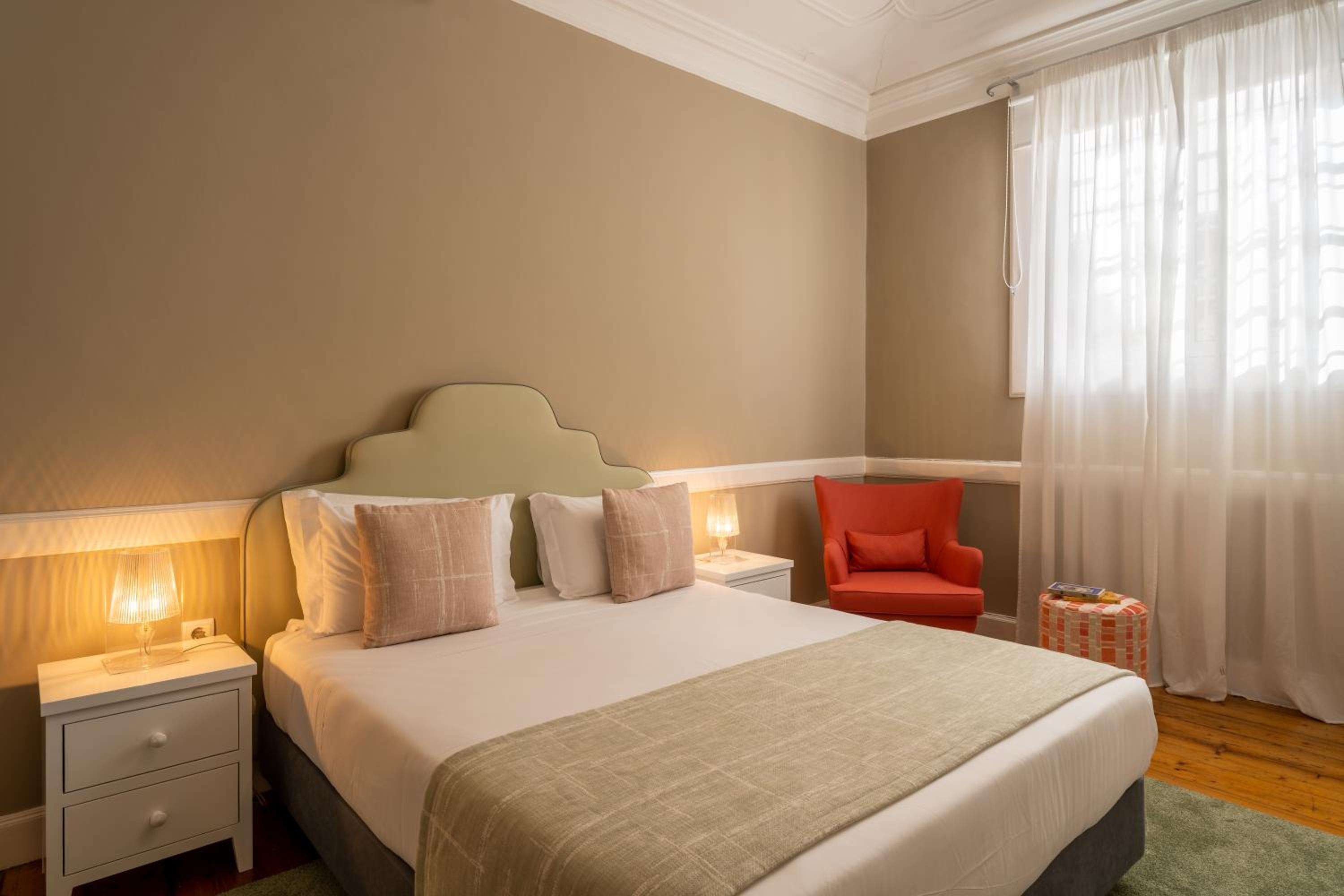 One-Bedroom Apartment (4 Adults)