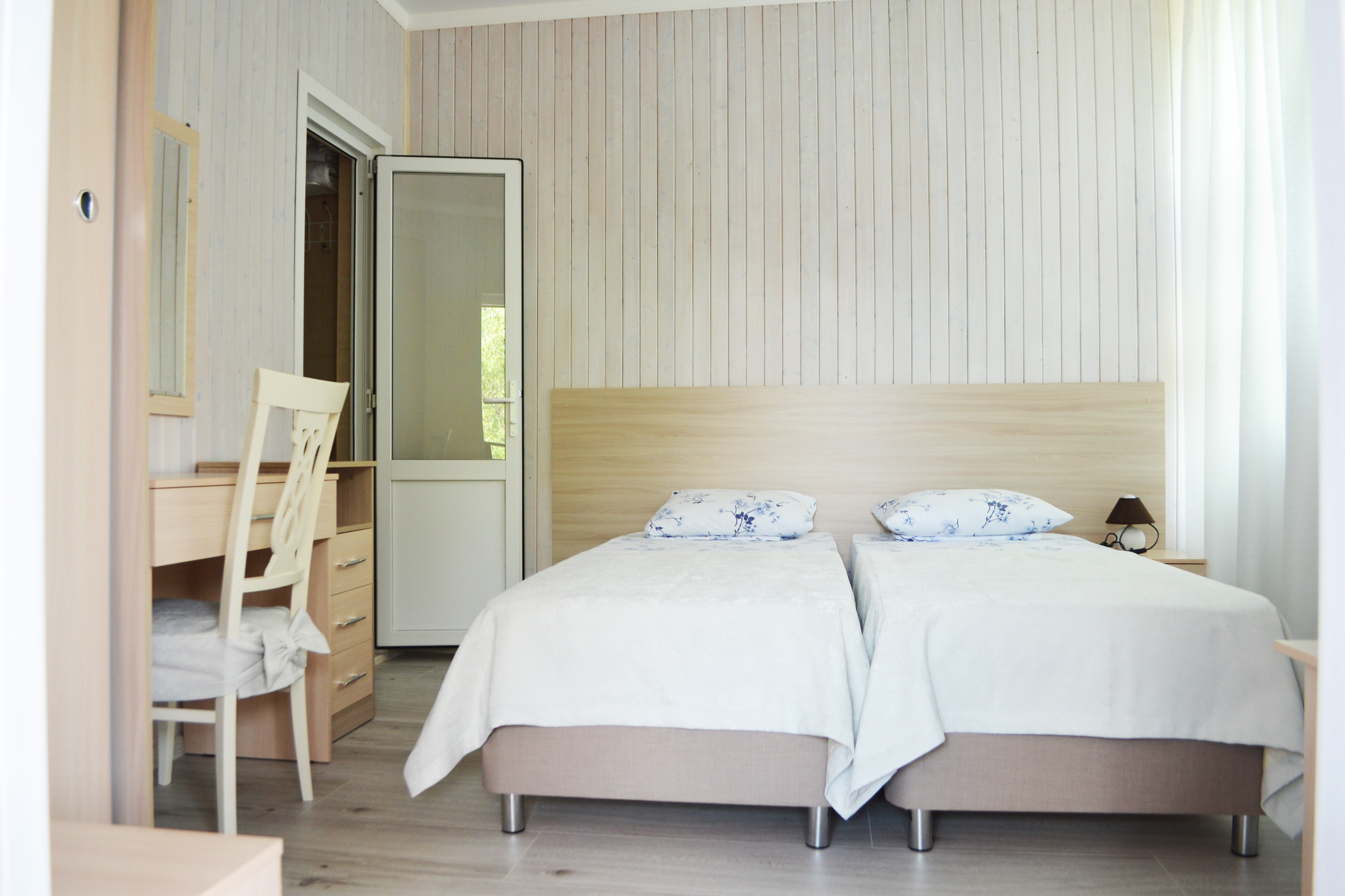 2-х местный номер (деревянный коттедж)