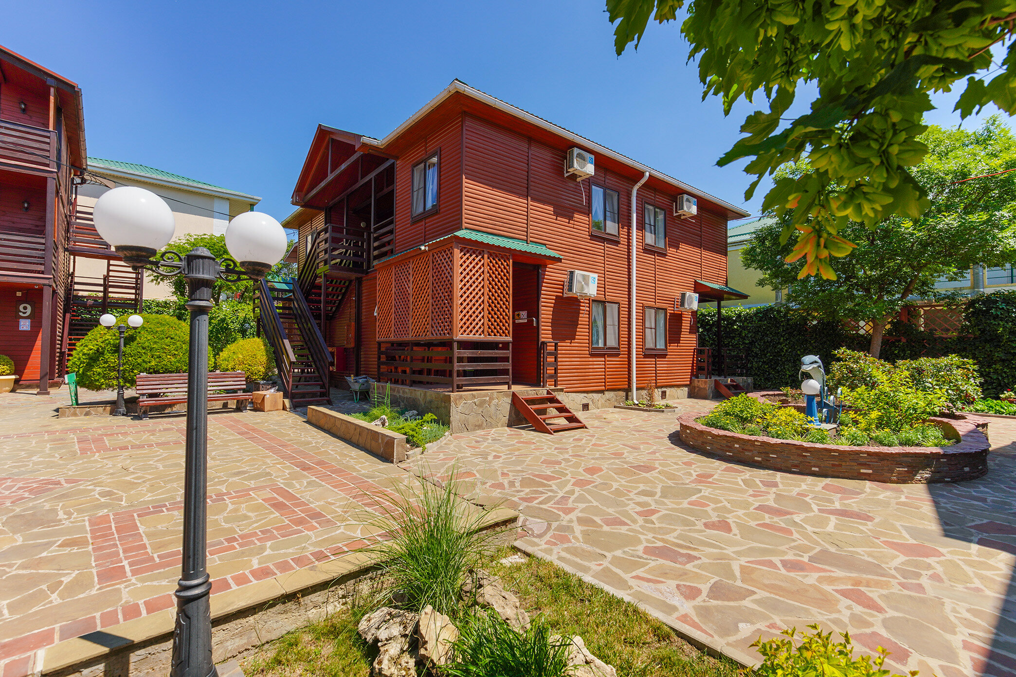 2+1 местный номер (деревянный коттедж)