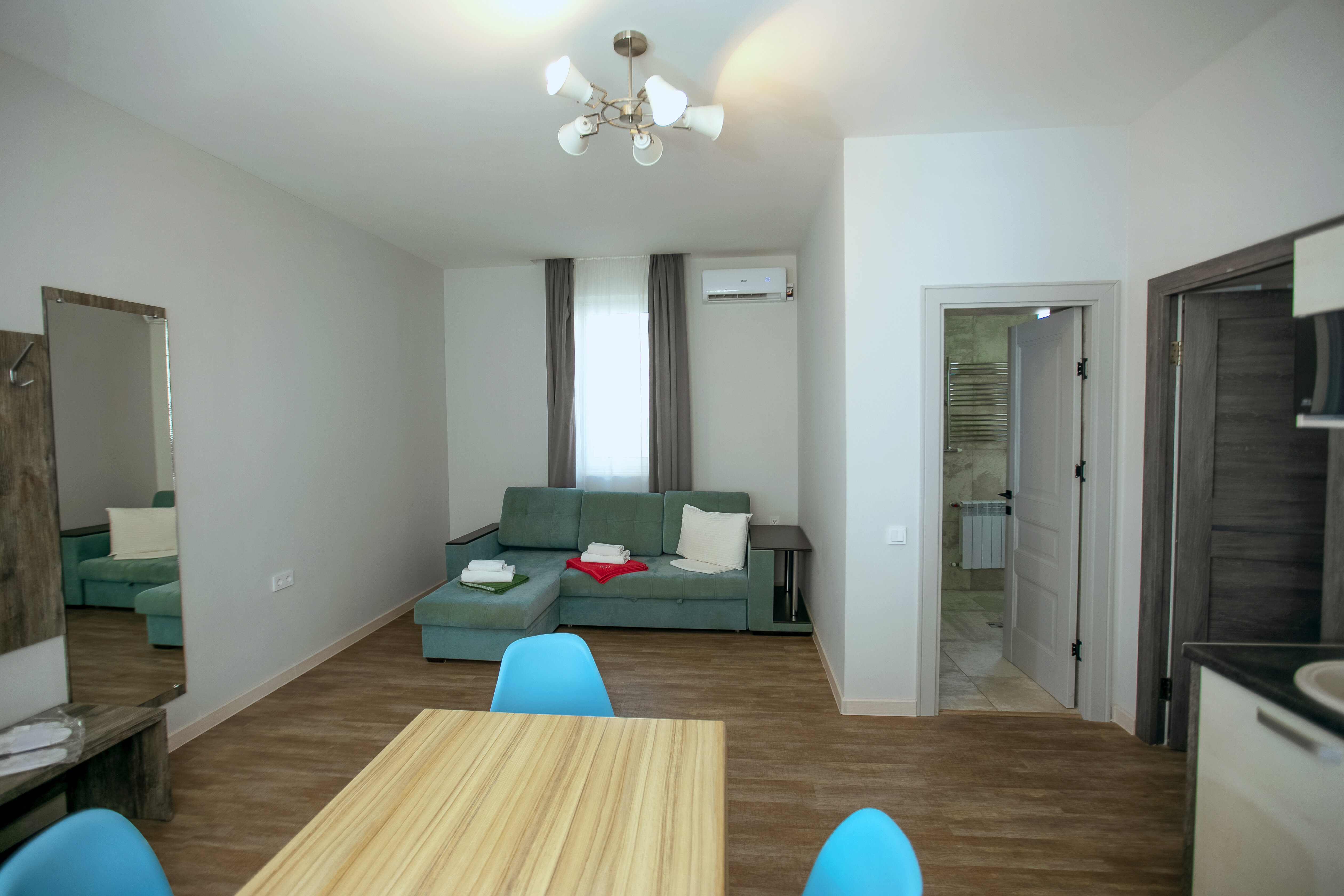 Семейный номер с балконом