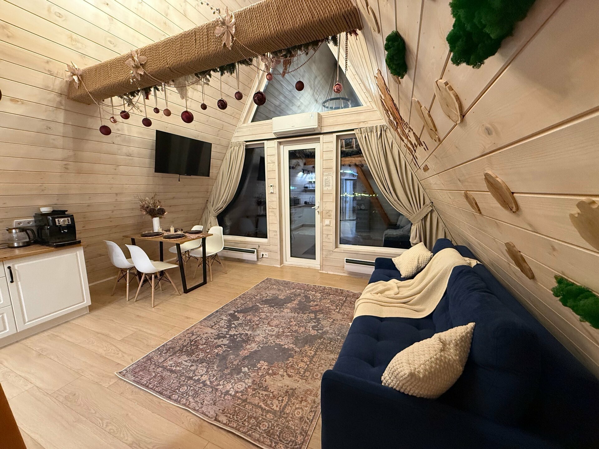 Нелжа-Две Хижины